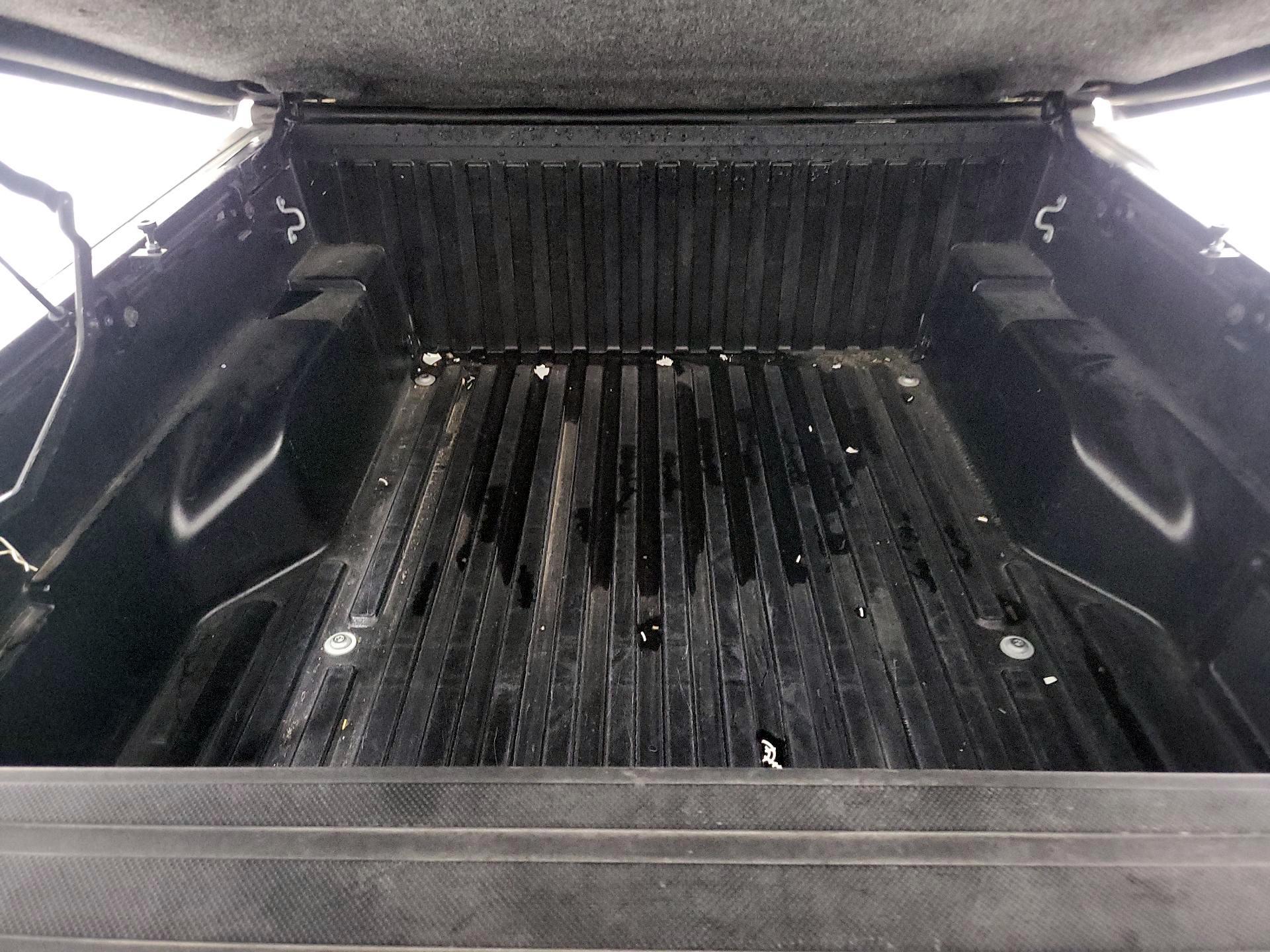 Thumbnail: 2020 Toyota Tacoma - 20