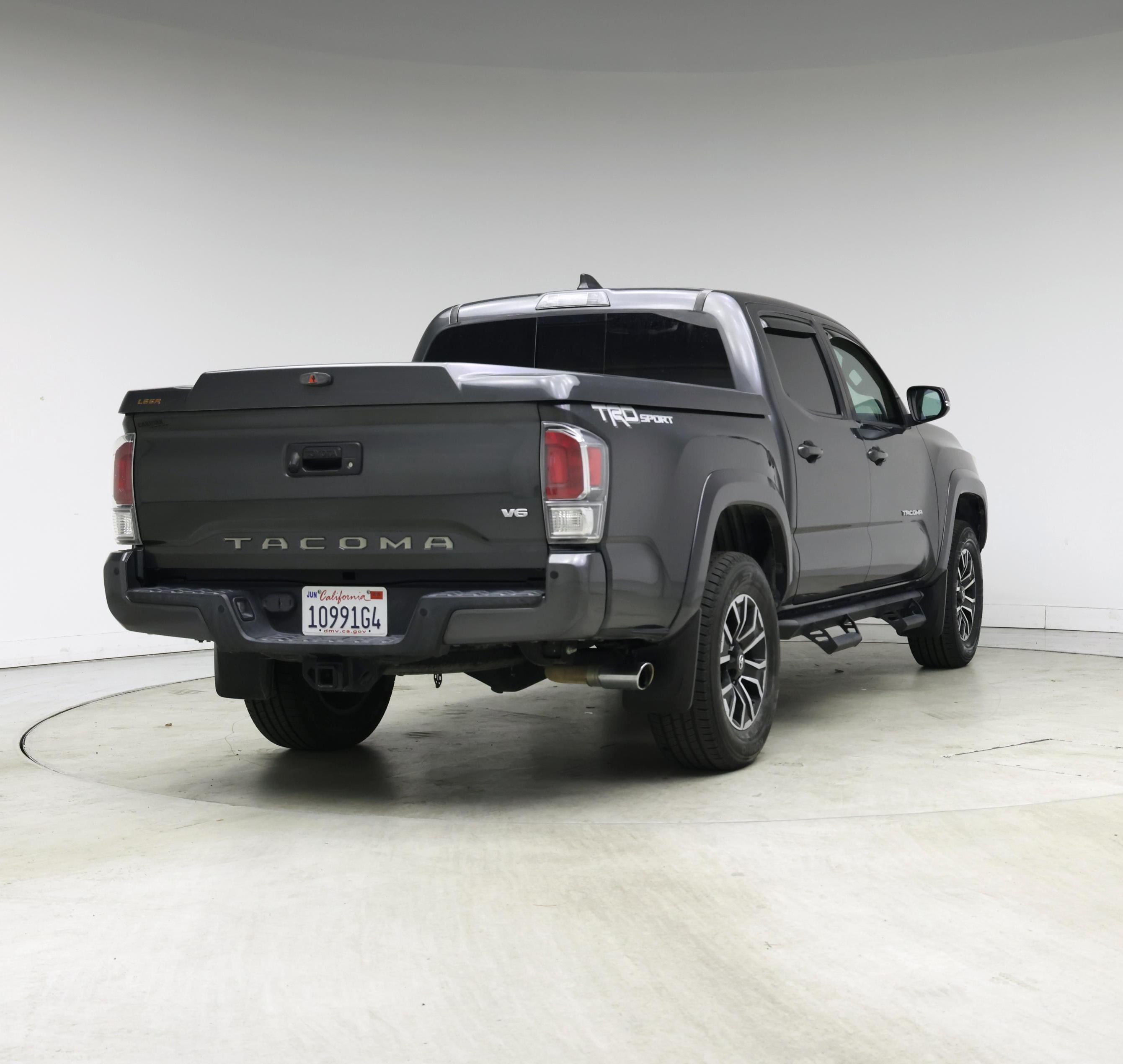 Thumbnail: 2020 Toyota Tacoma - 8