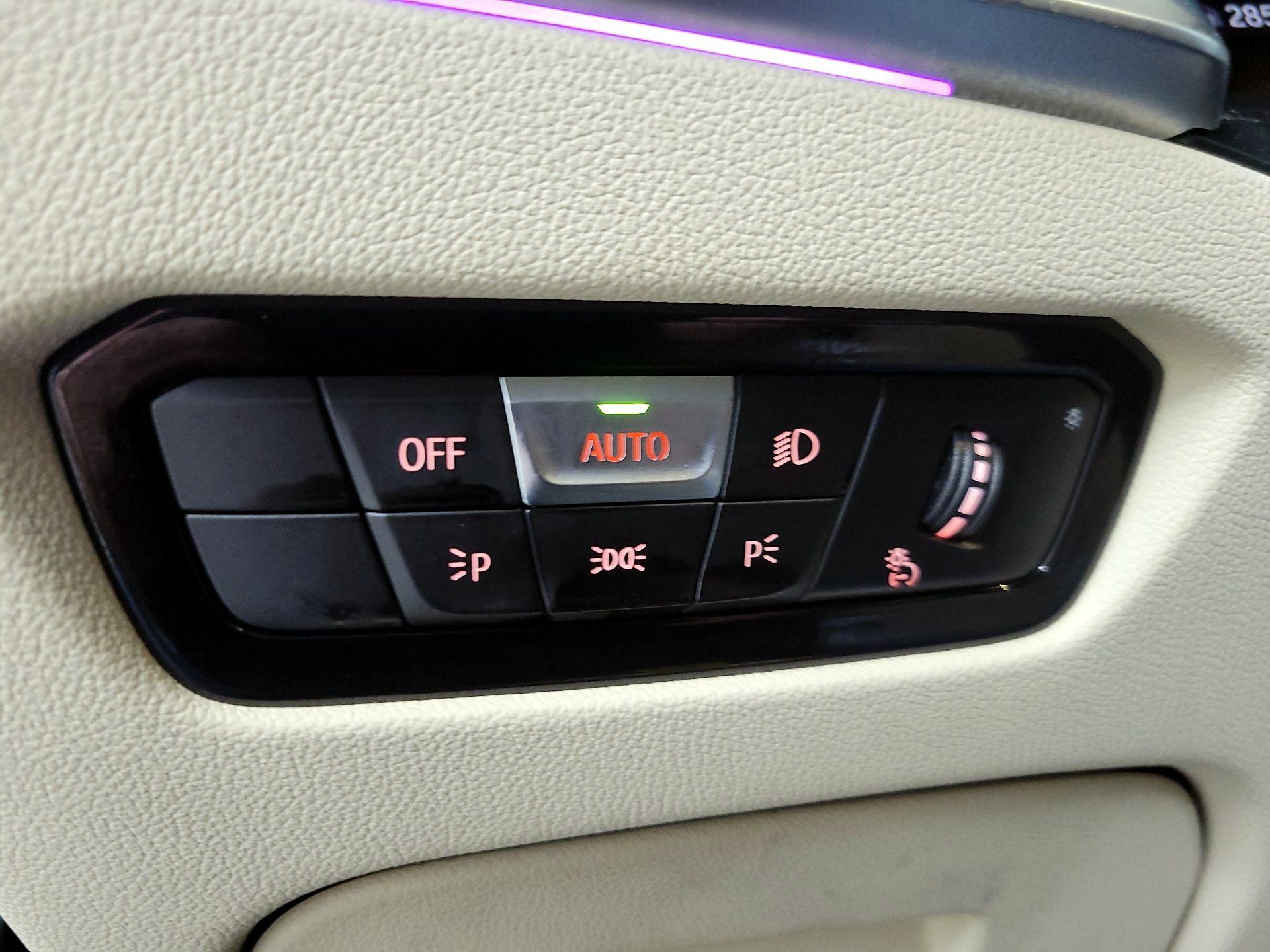 Thumbnail: 2021 BMW 3 Series - 13