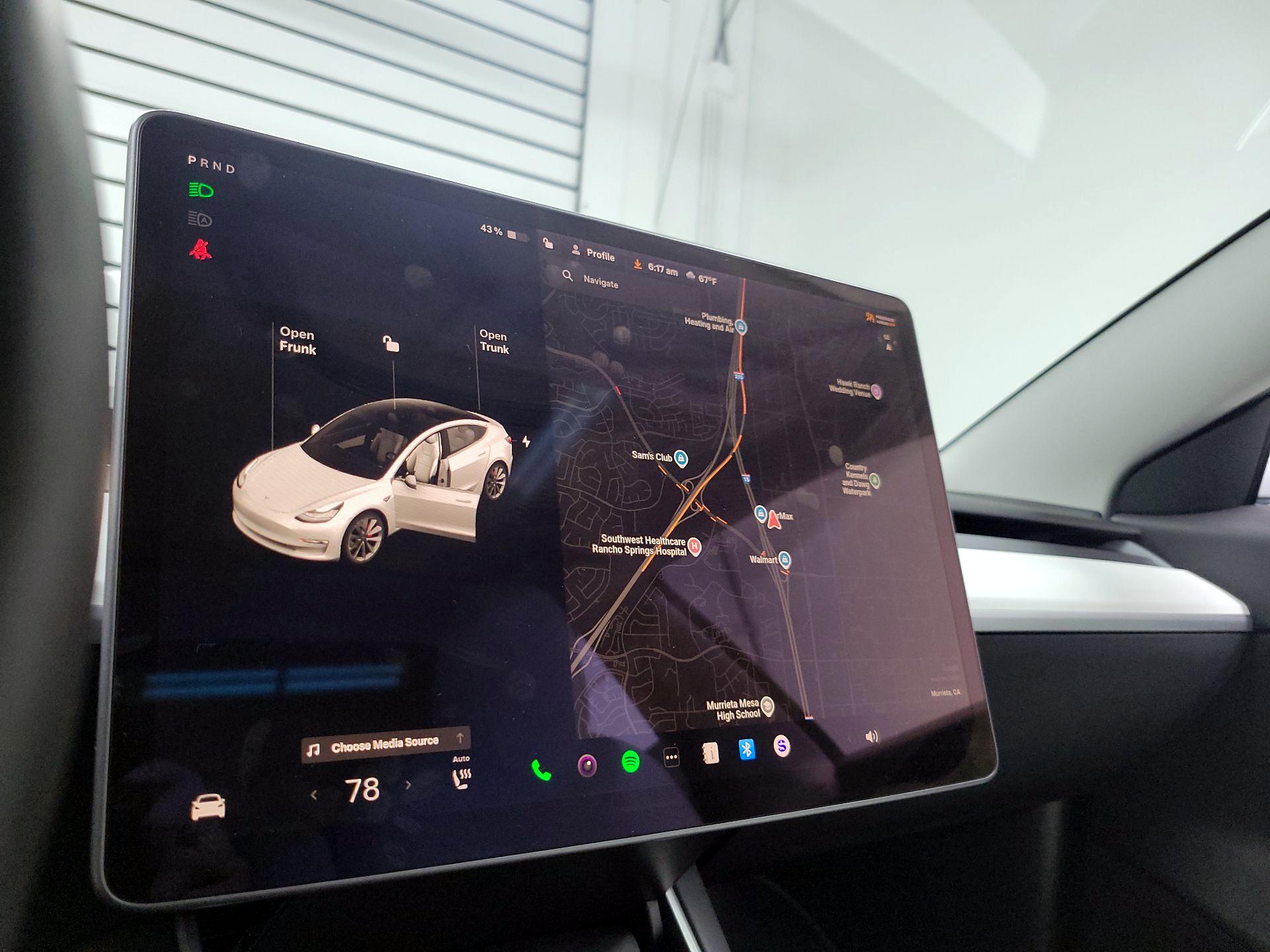 Thumbnail: 2019 Tesla Model 3 - 15