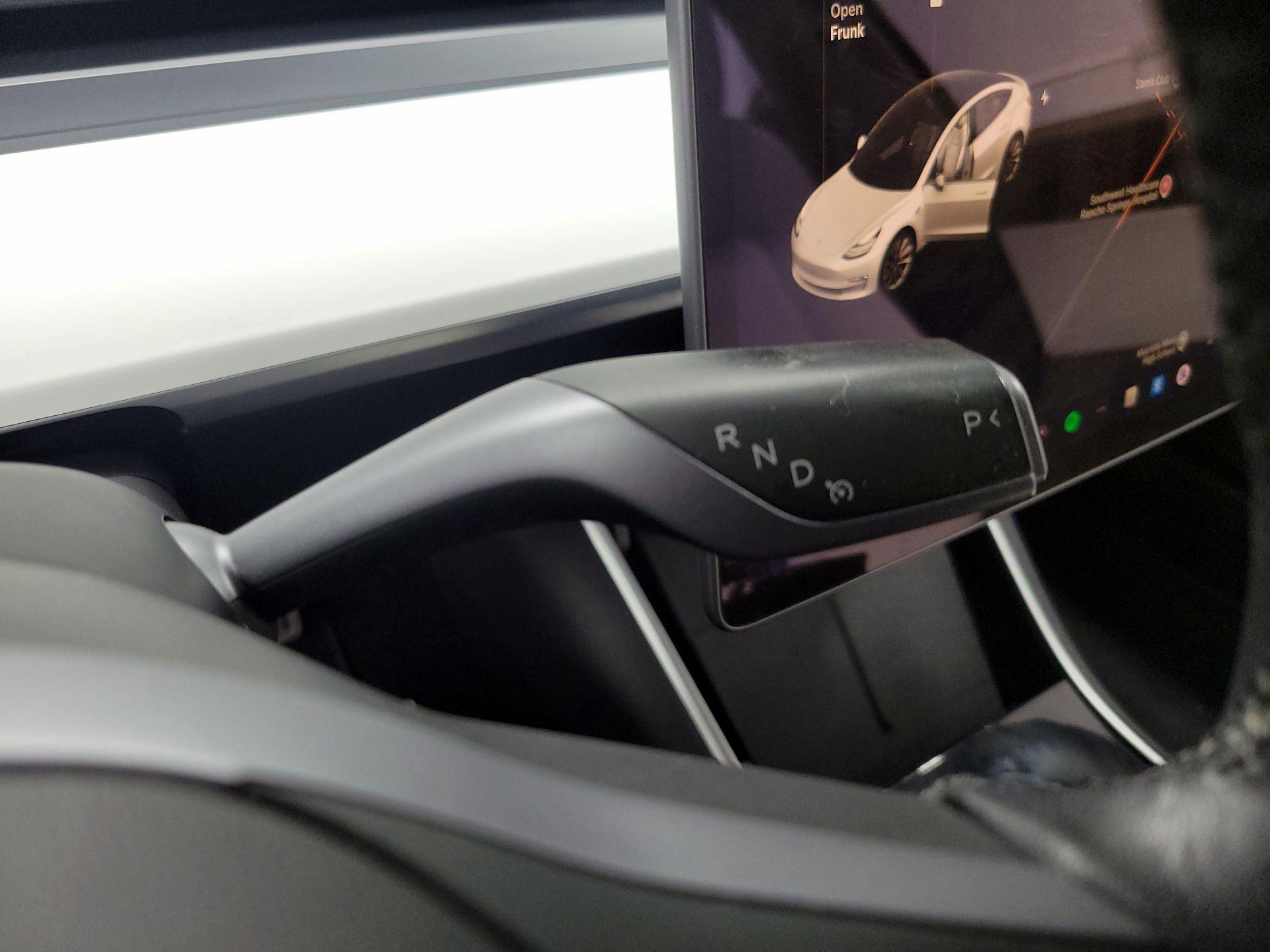 Thumbnail: 2019 Tesla Model 3 - 17