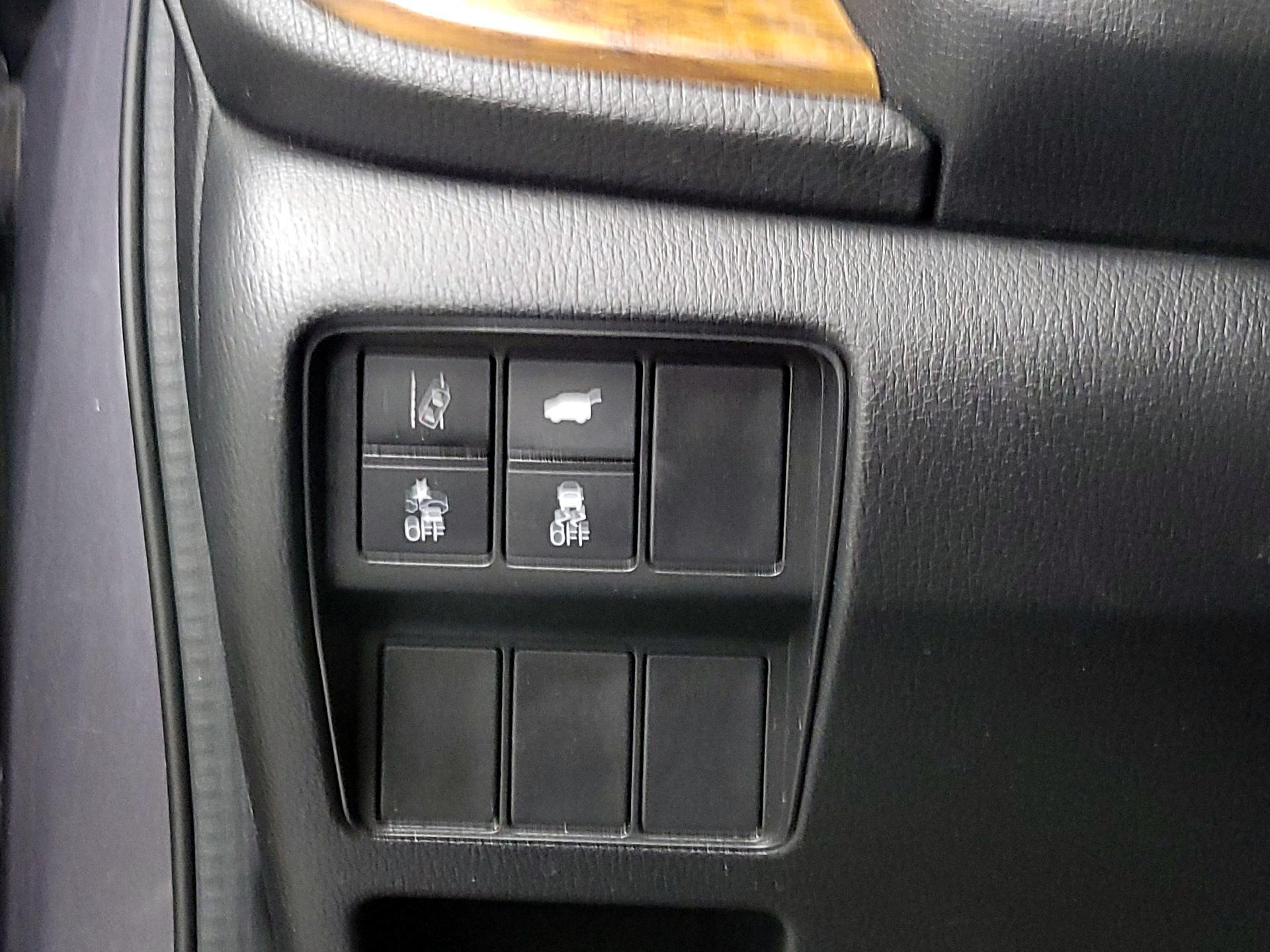 Thumbnail: 2018 Honda CR-V - 13