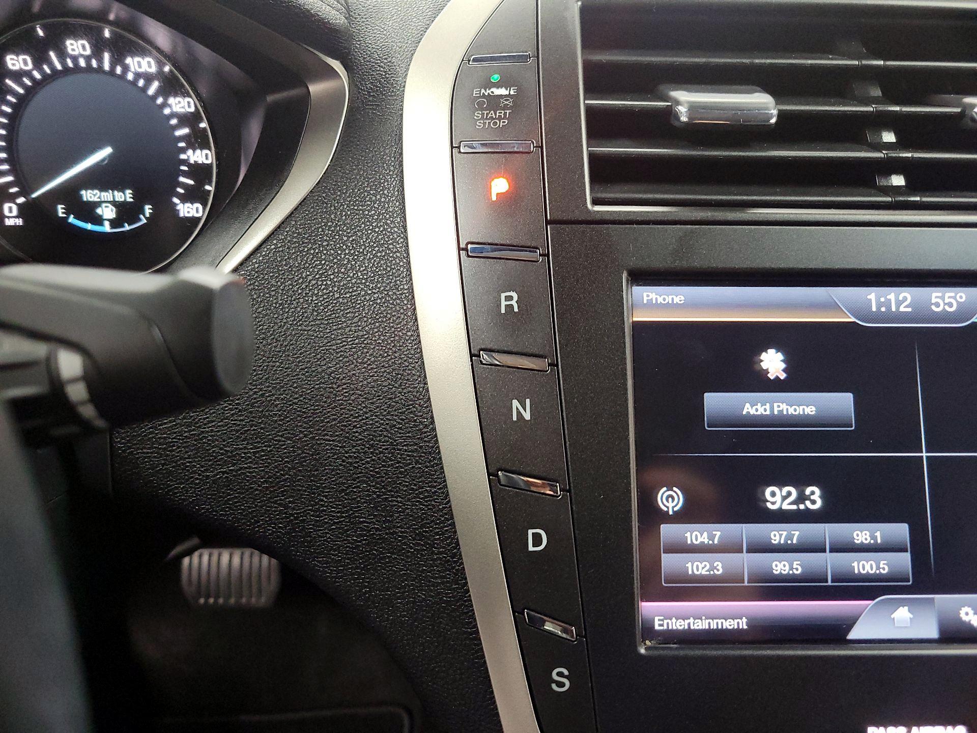 Thumbnail: 2016 Lincoln MKZ - 17