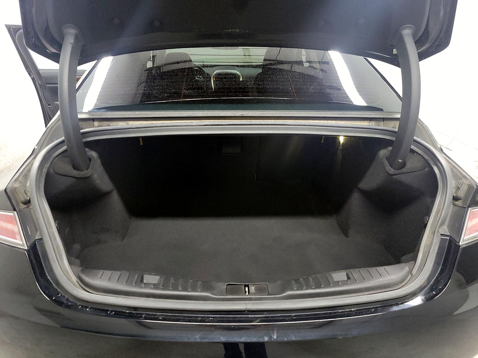 Thumbnail: 2016 Lincoln MKZ - 20