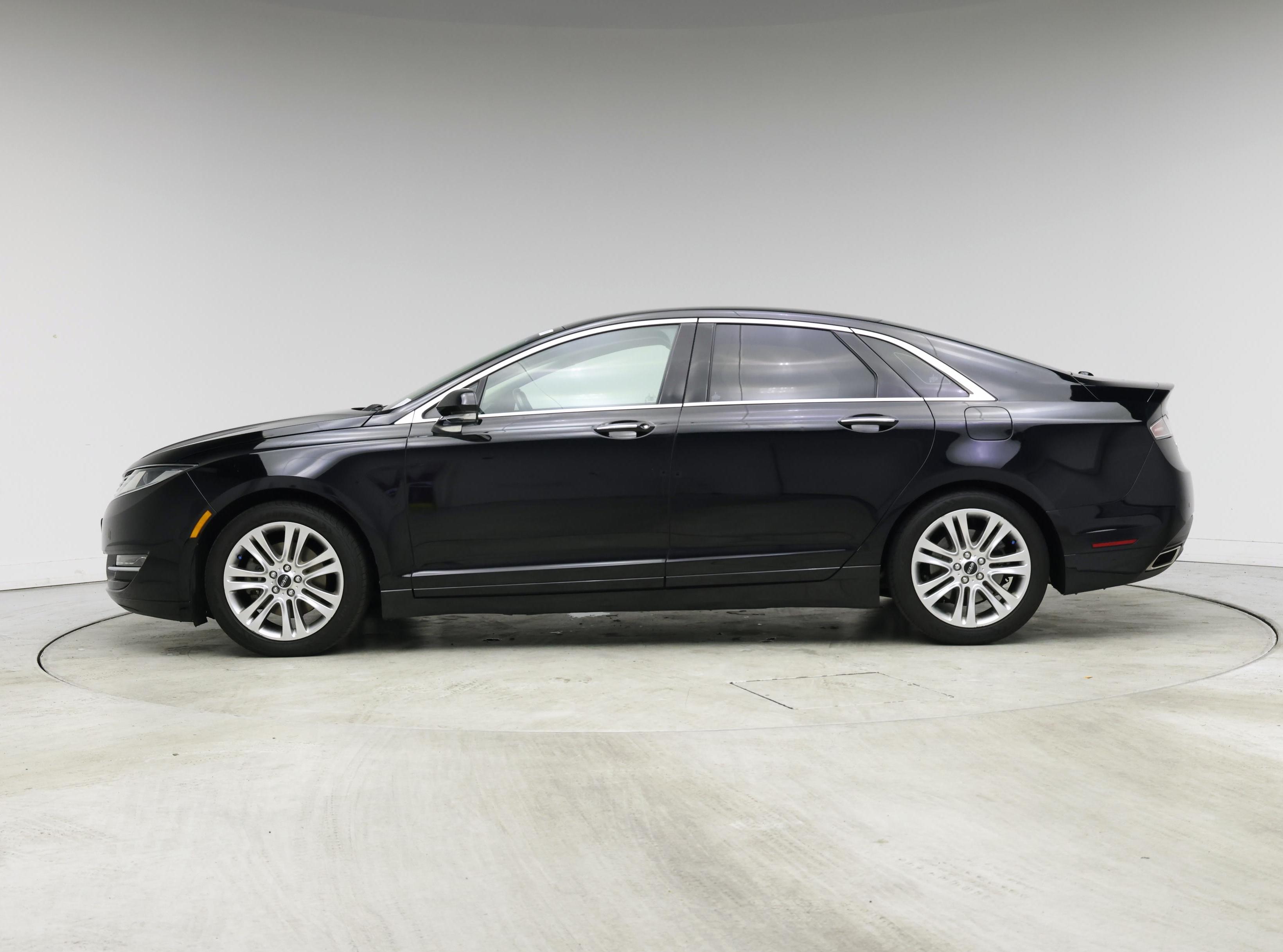 Thumbnail: 2016 Lincoln MKZ - 3