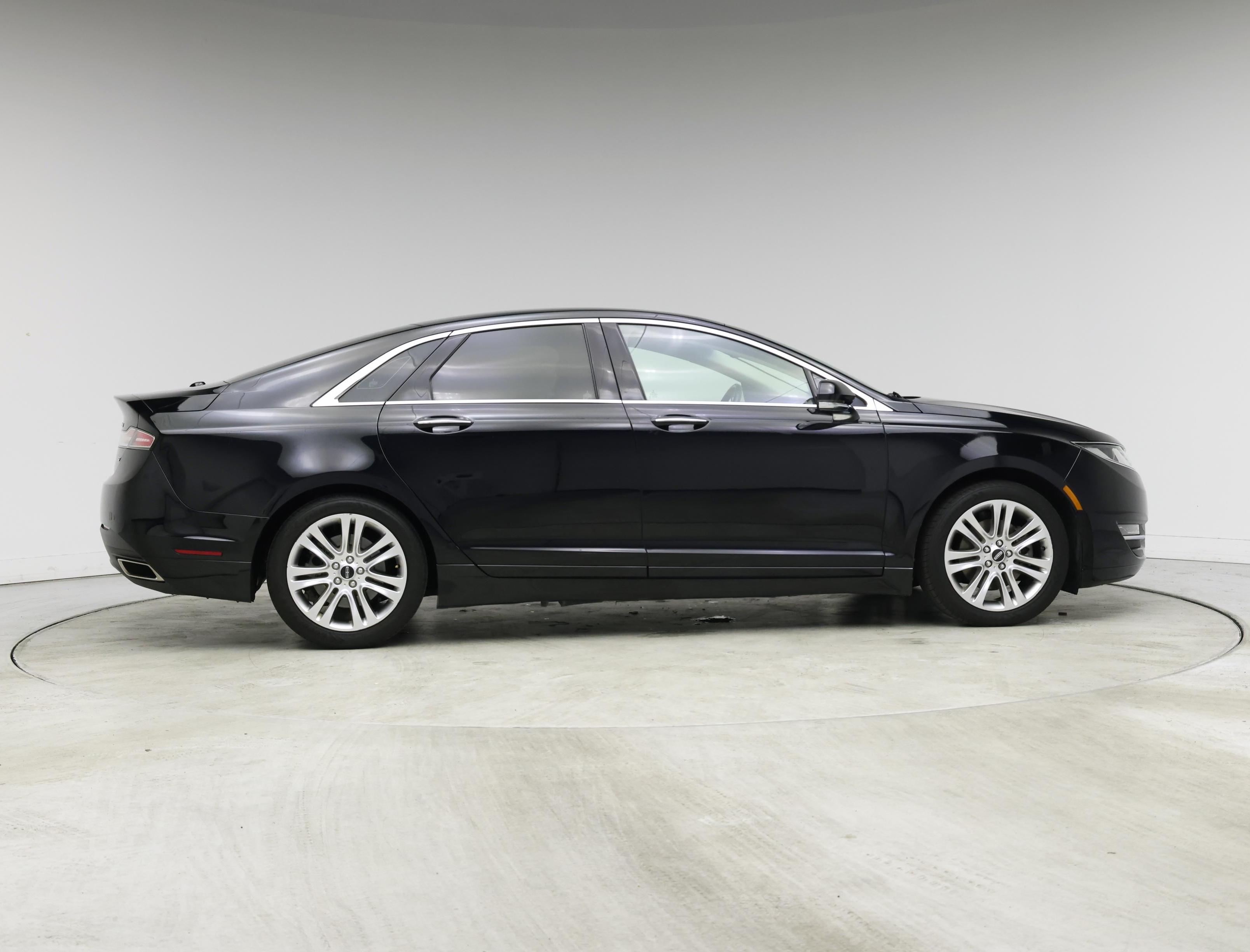 Thumbnail: 2016 Lincoln MKZ - 7