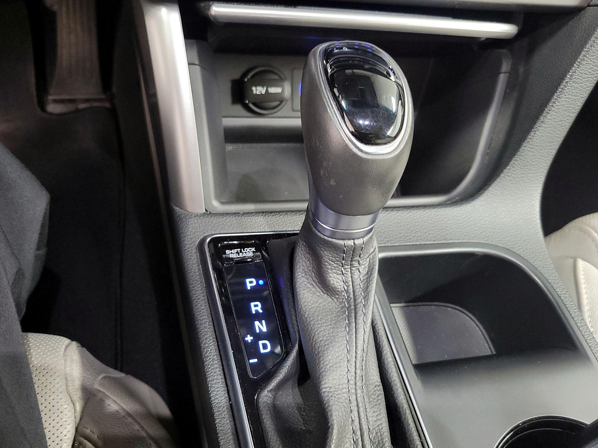 Thumbnail: 2017 Hyundai Sonata - 15