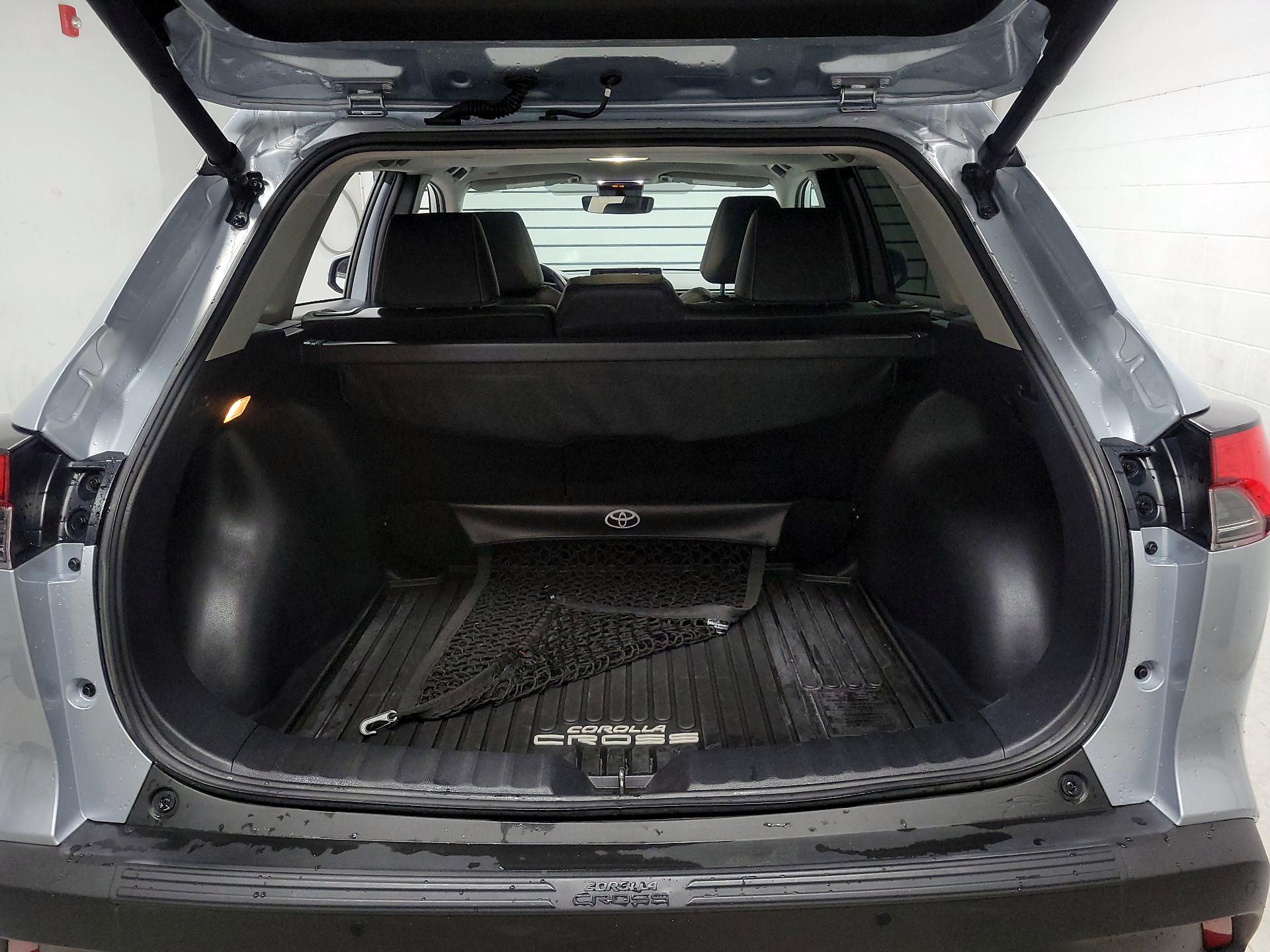 Thumbnail: 2022 Toyota Corolla Cross - 19