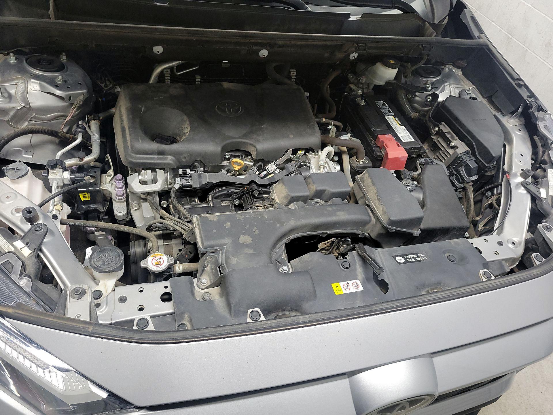 Thumbnail: 2022 Toyota RAV4 - 20