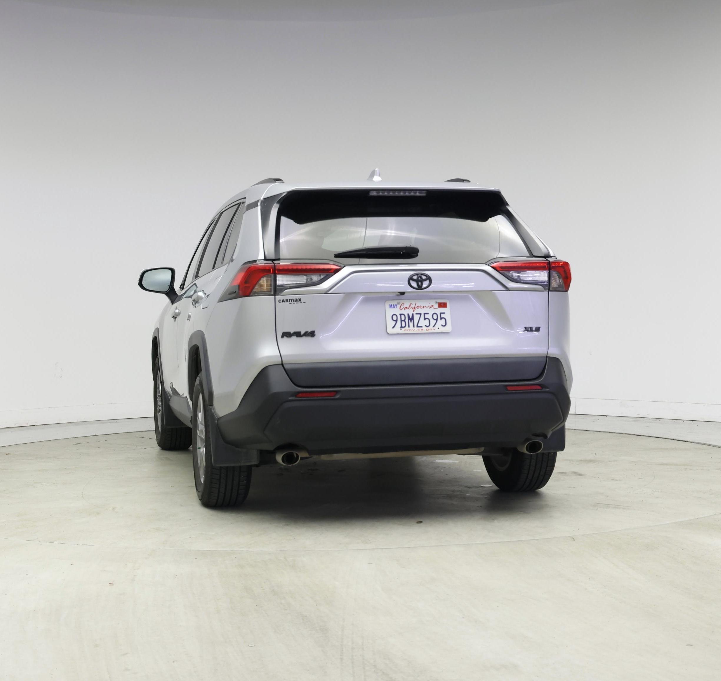 Thumbnail: 2022 Toyota RAV4 - 6