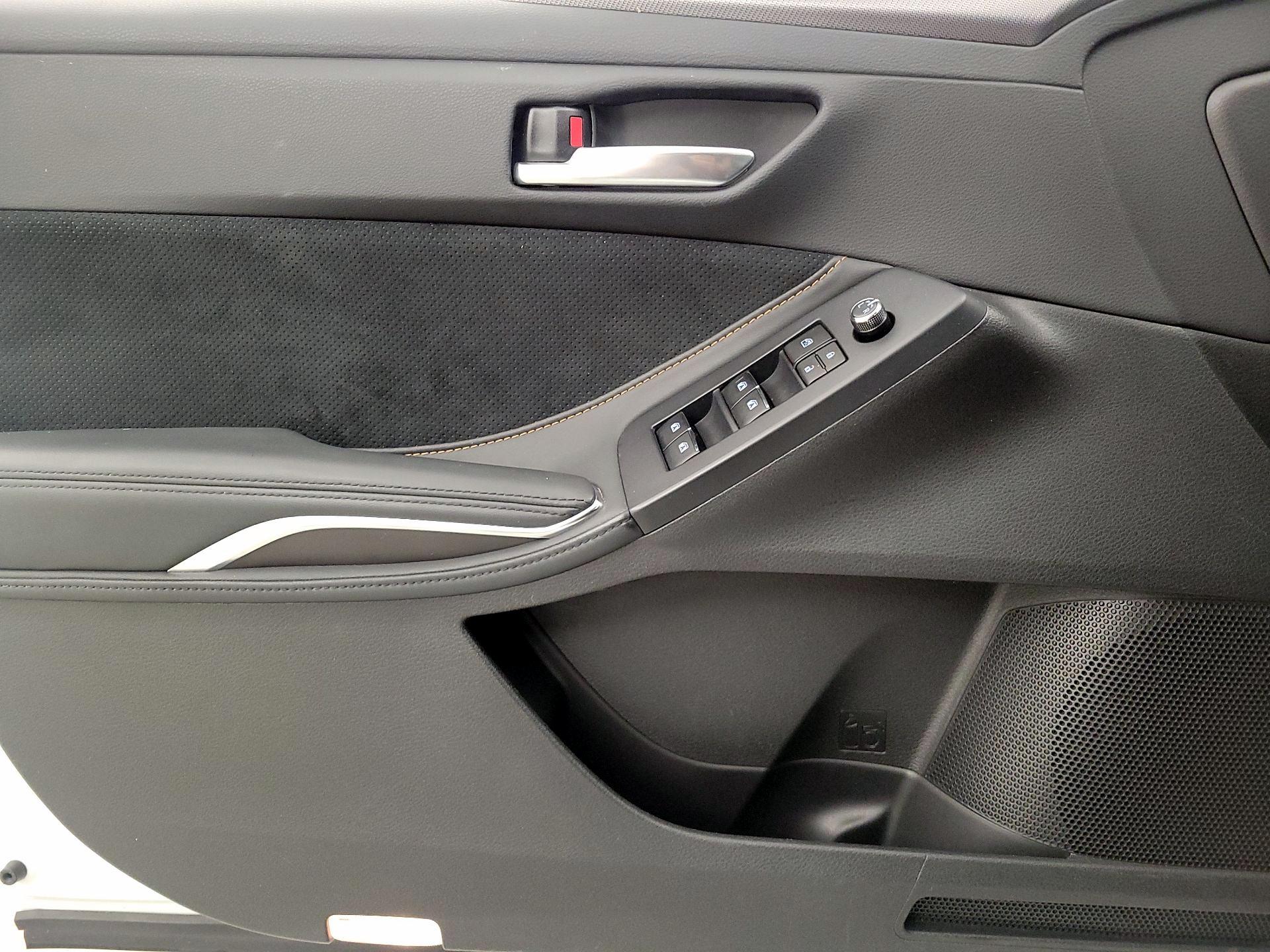 Thumbnail: 2019 Toyota Avalon - 12