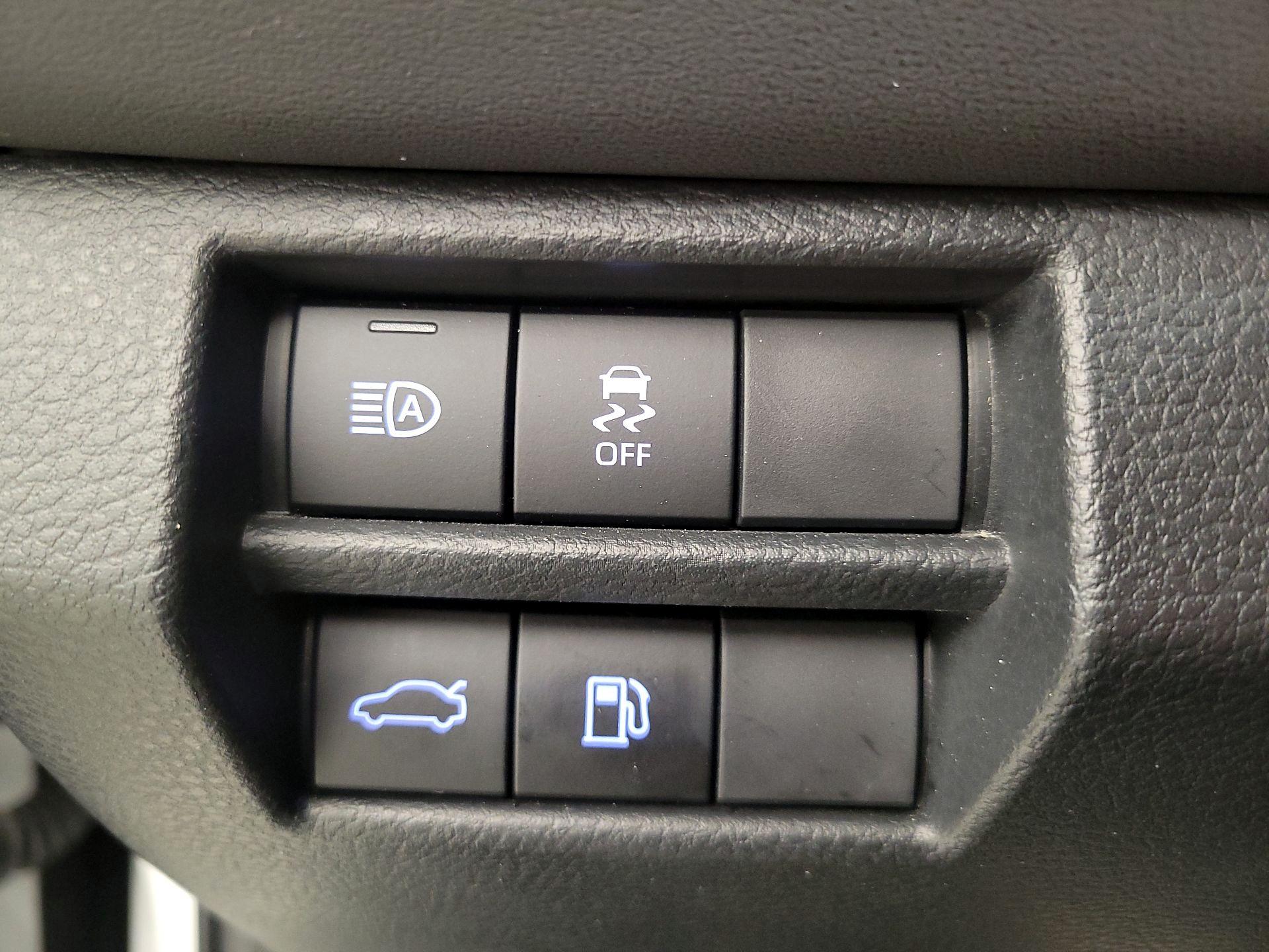 Thumbnail: 2019 Toyota Avalon - 13