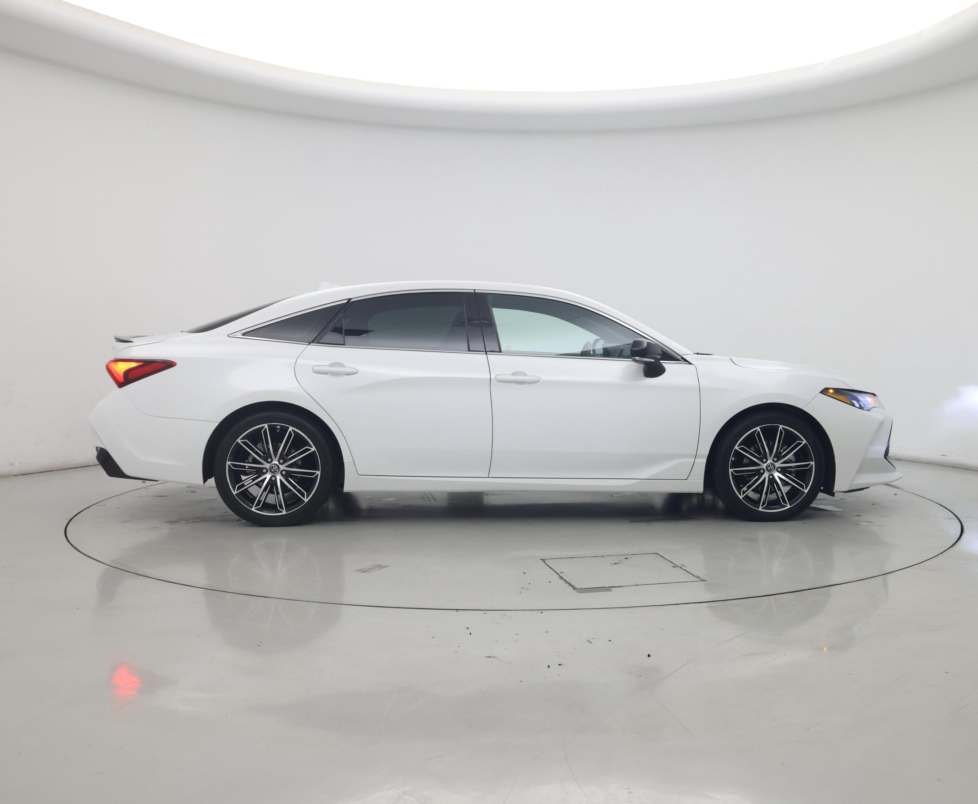 Thumbnail: 2019 Toyota Avalon - 7