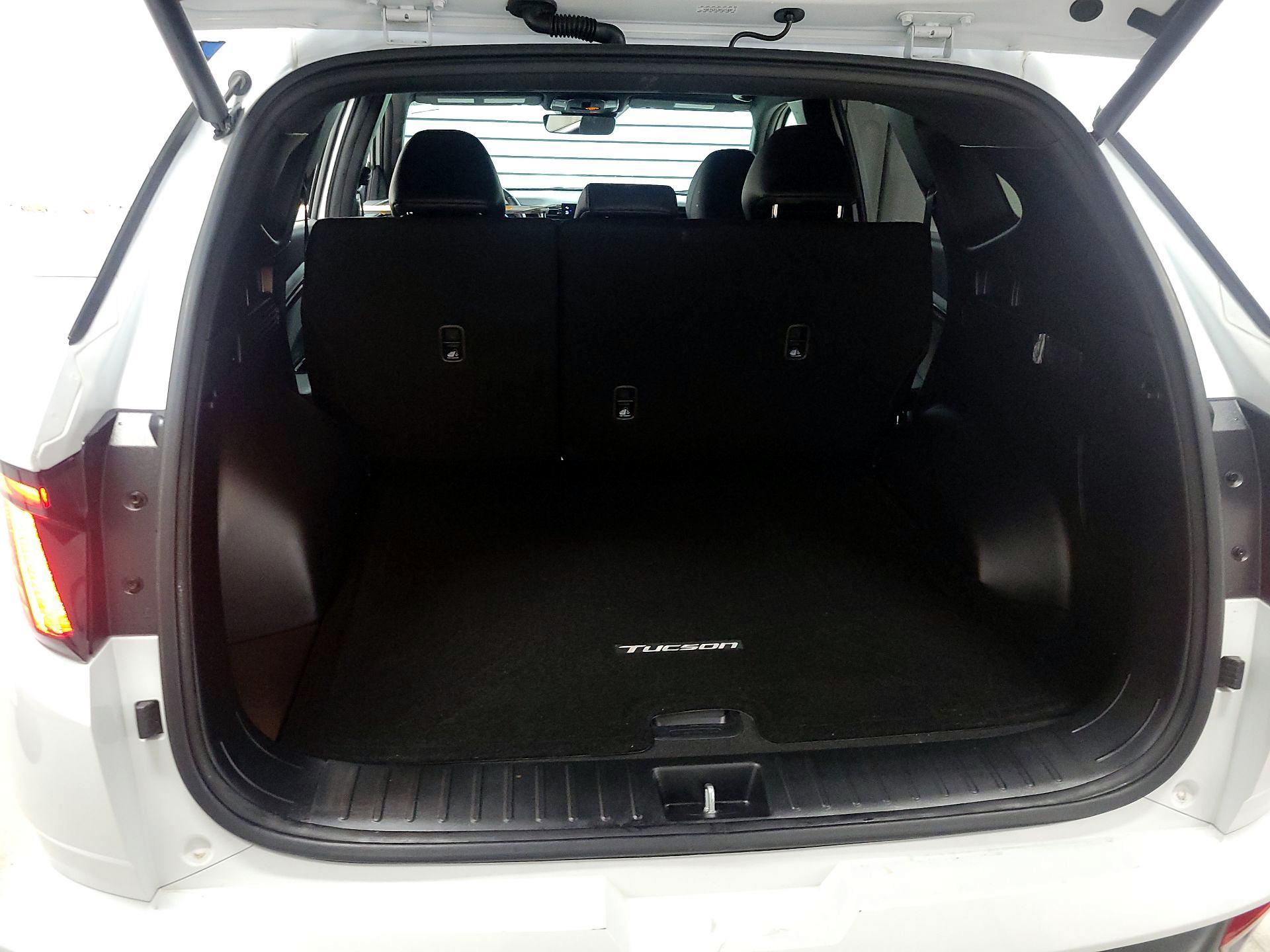 Thumbnail: 2024 Hyundai Tucson - 18