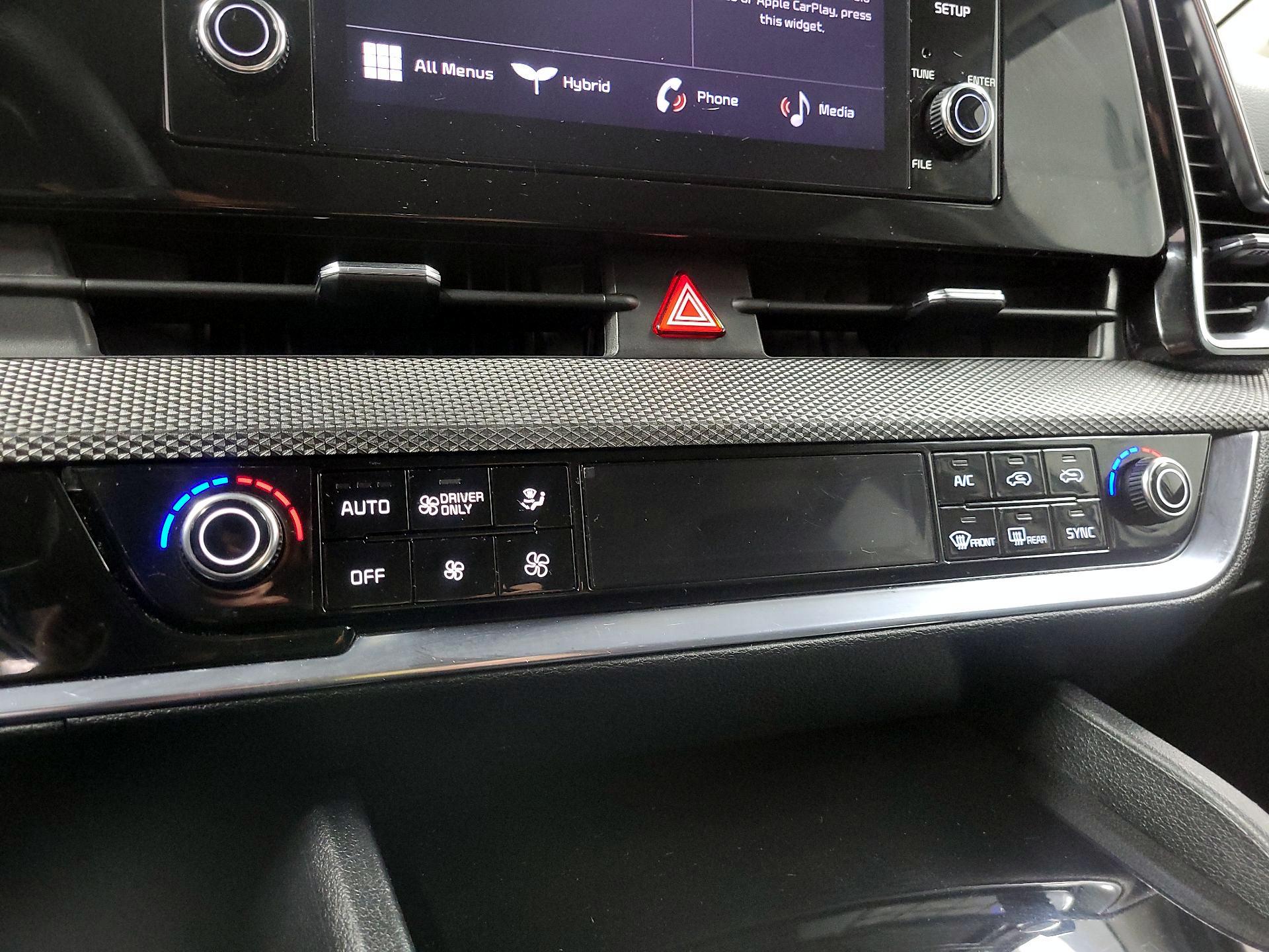 Thumbnail: 2024 Kia Sportage - 16