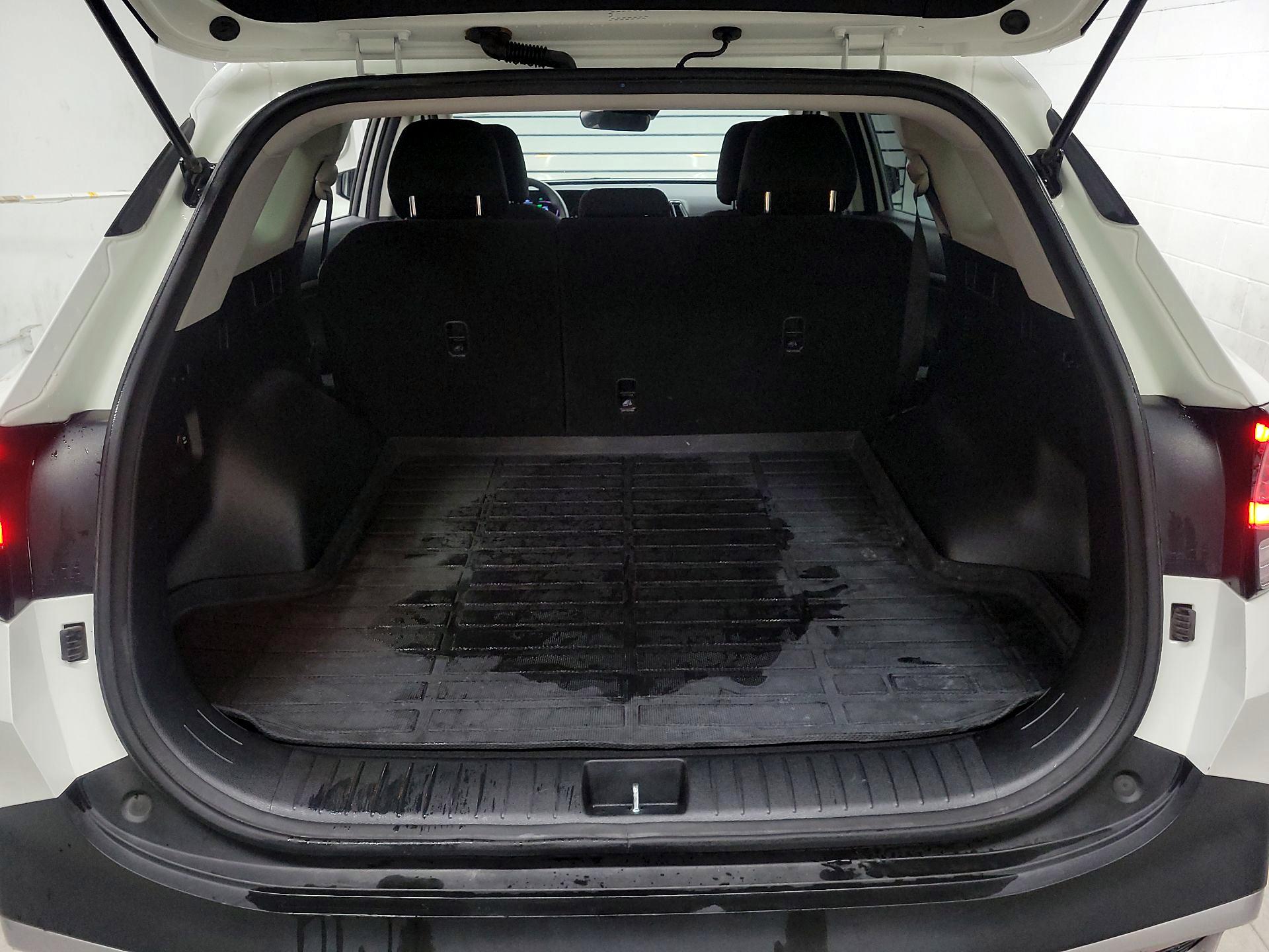 Thumbnail: 2024 Kia Sportage - 19