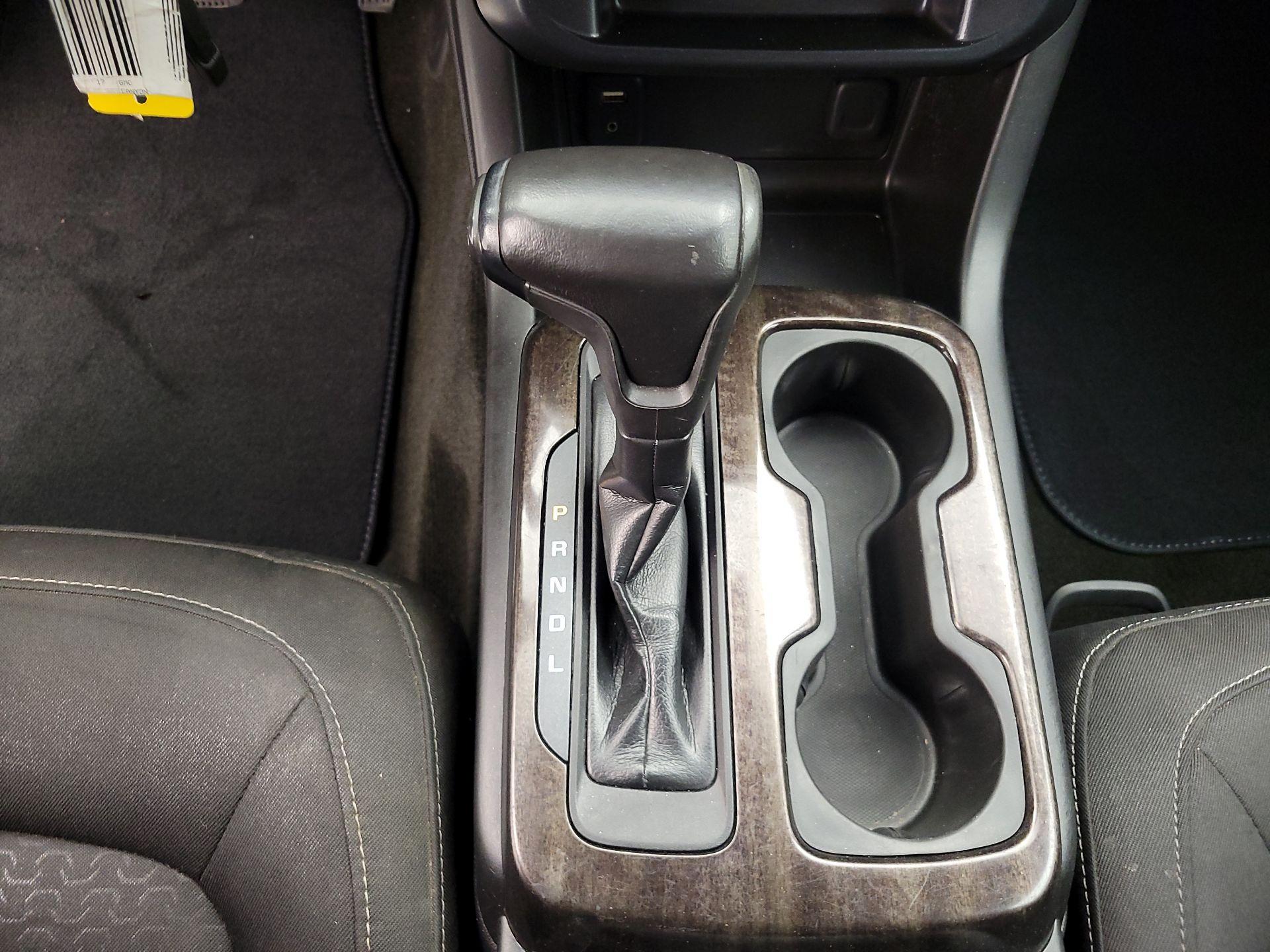 Thumbnail: 2017 GMC Canyon - 17