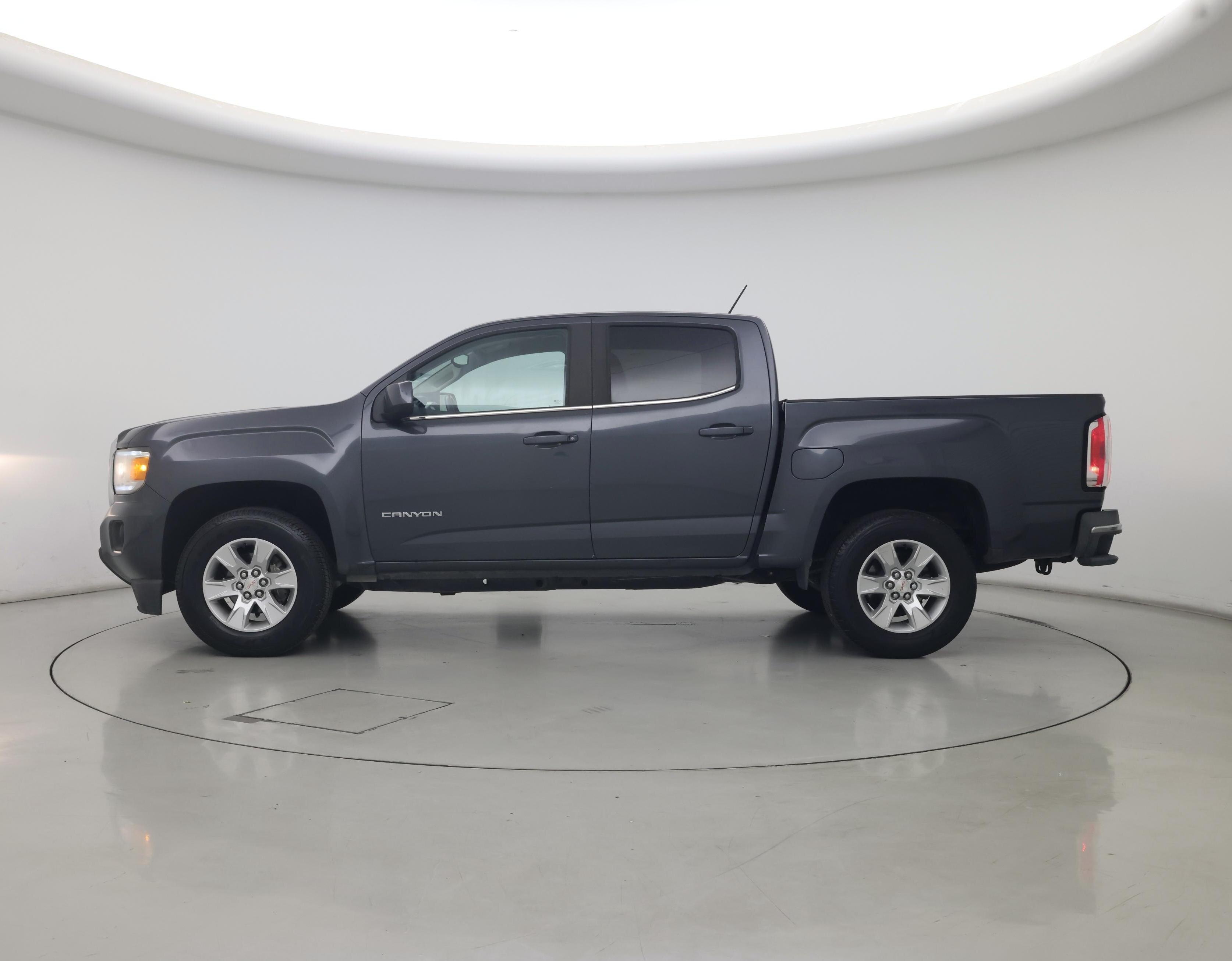 Thumbnail: 2017 GMC Canyon - 3