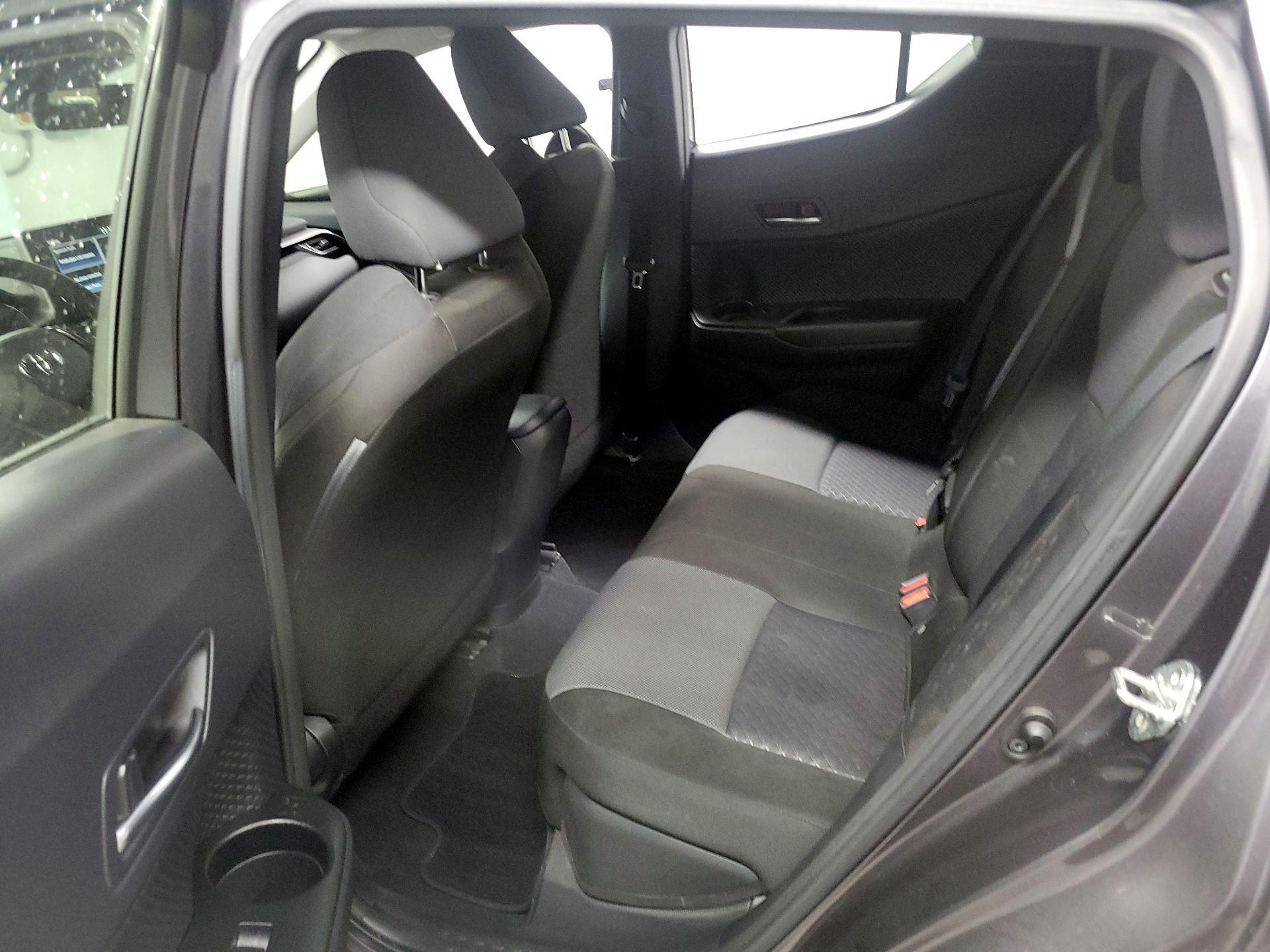 Thumbnail: 2020 Toyota C-HR - 17