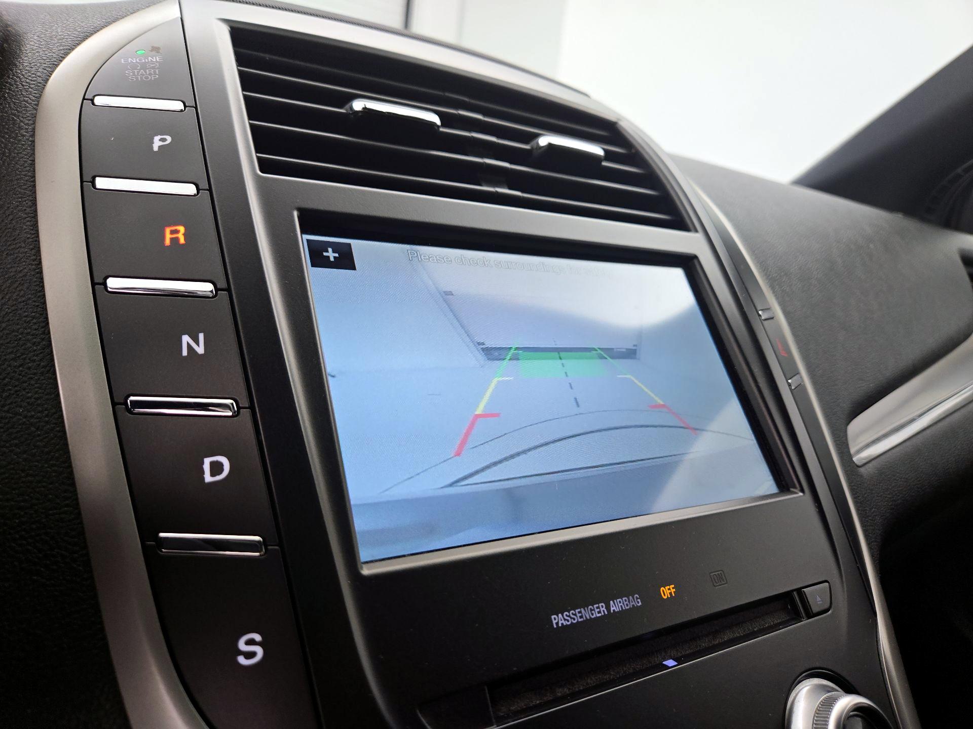 Thumbnail: 2016 Lincoln MKC - 14