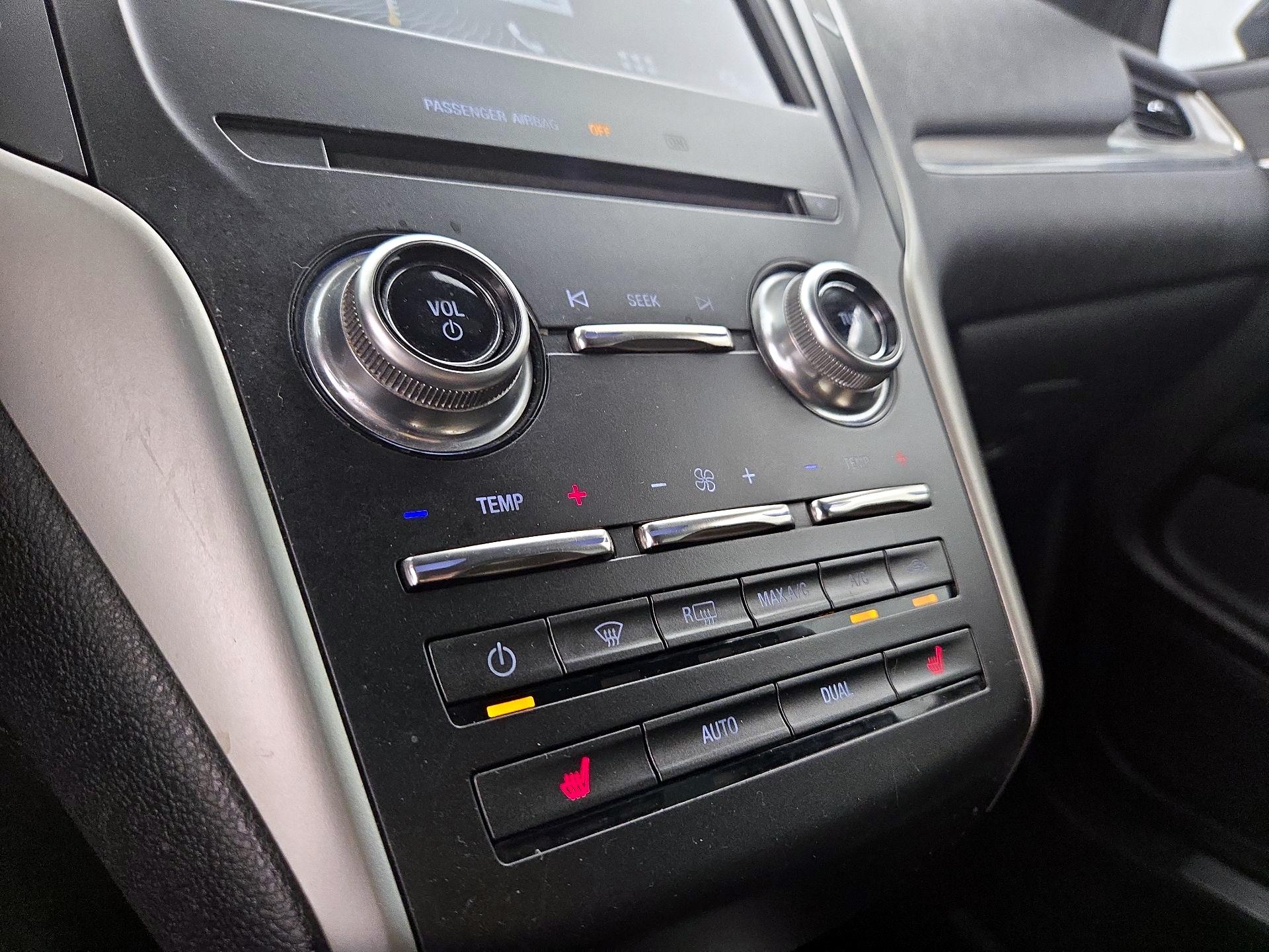 Thumbnail: 2016 Lincoln MKC - 16