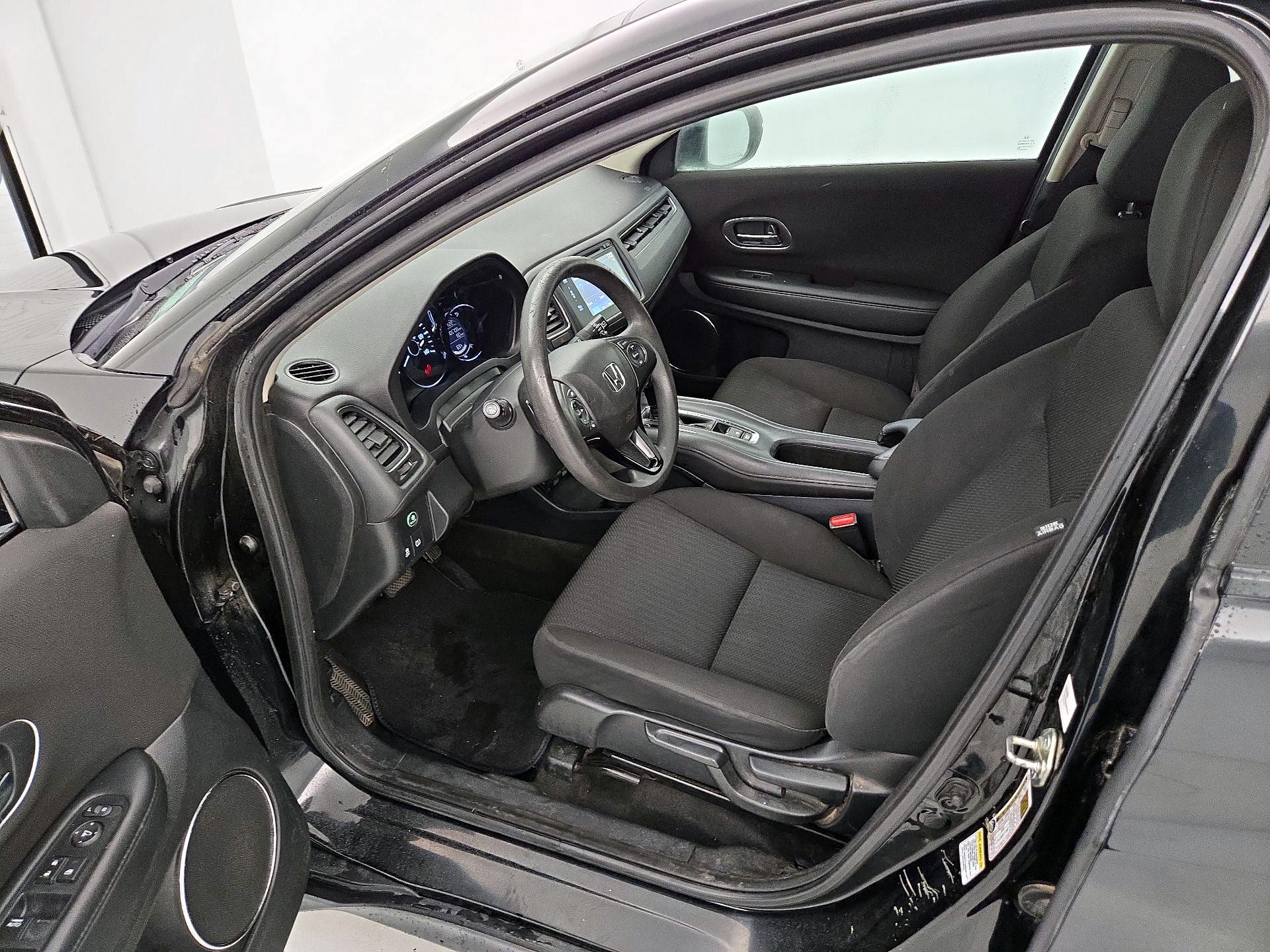 Thumbnail: 2016 Honda HR-V - 11