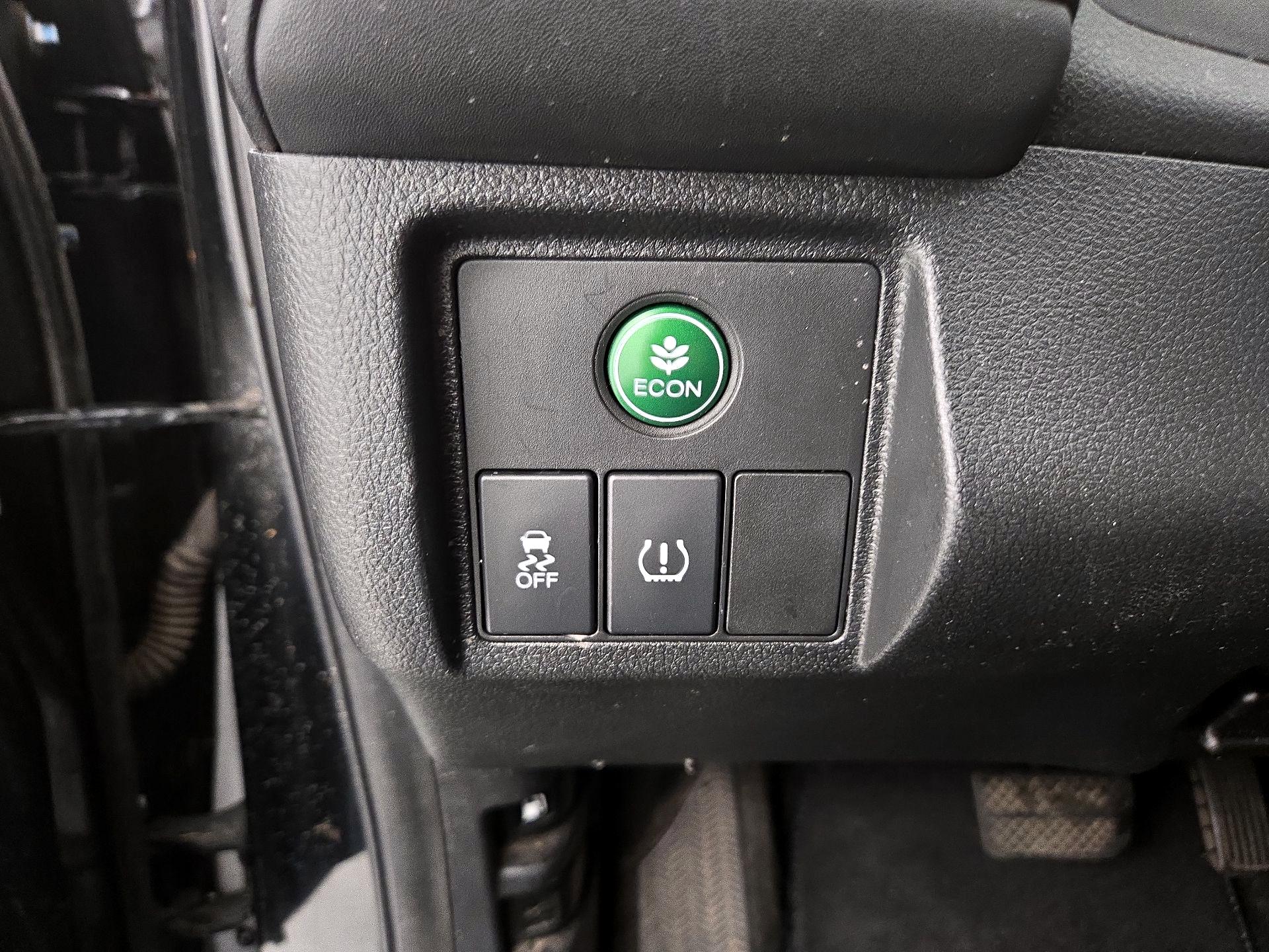 Thumbnail: 2016 Honda HR-V - 13