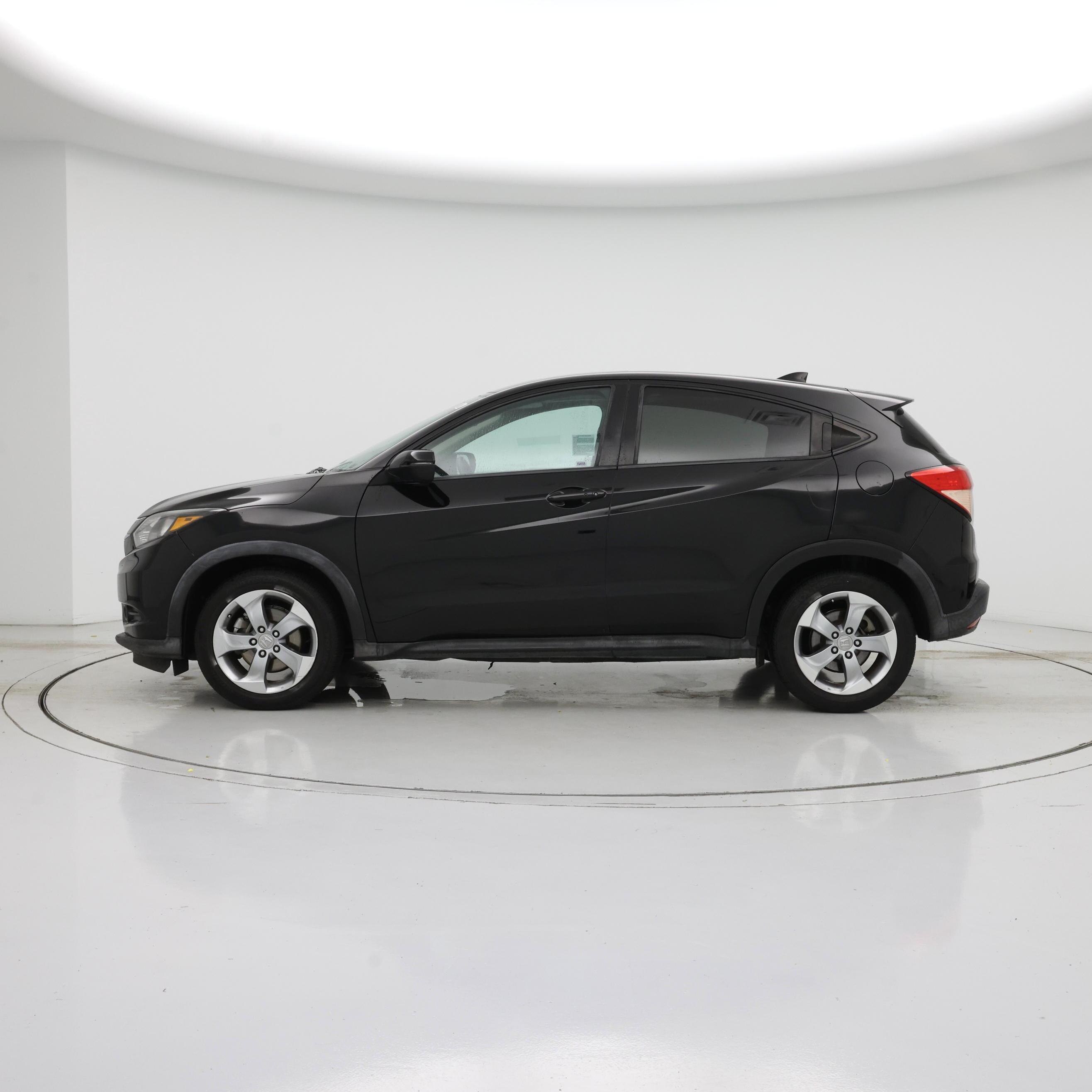 Thumbnail: 2016 Honda HR-V - 3