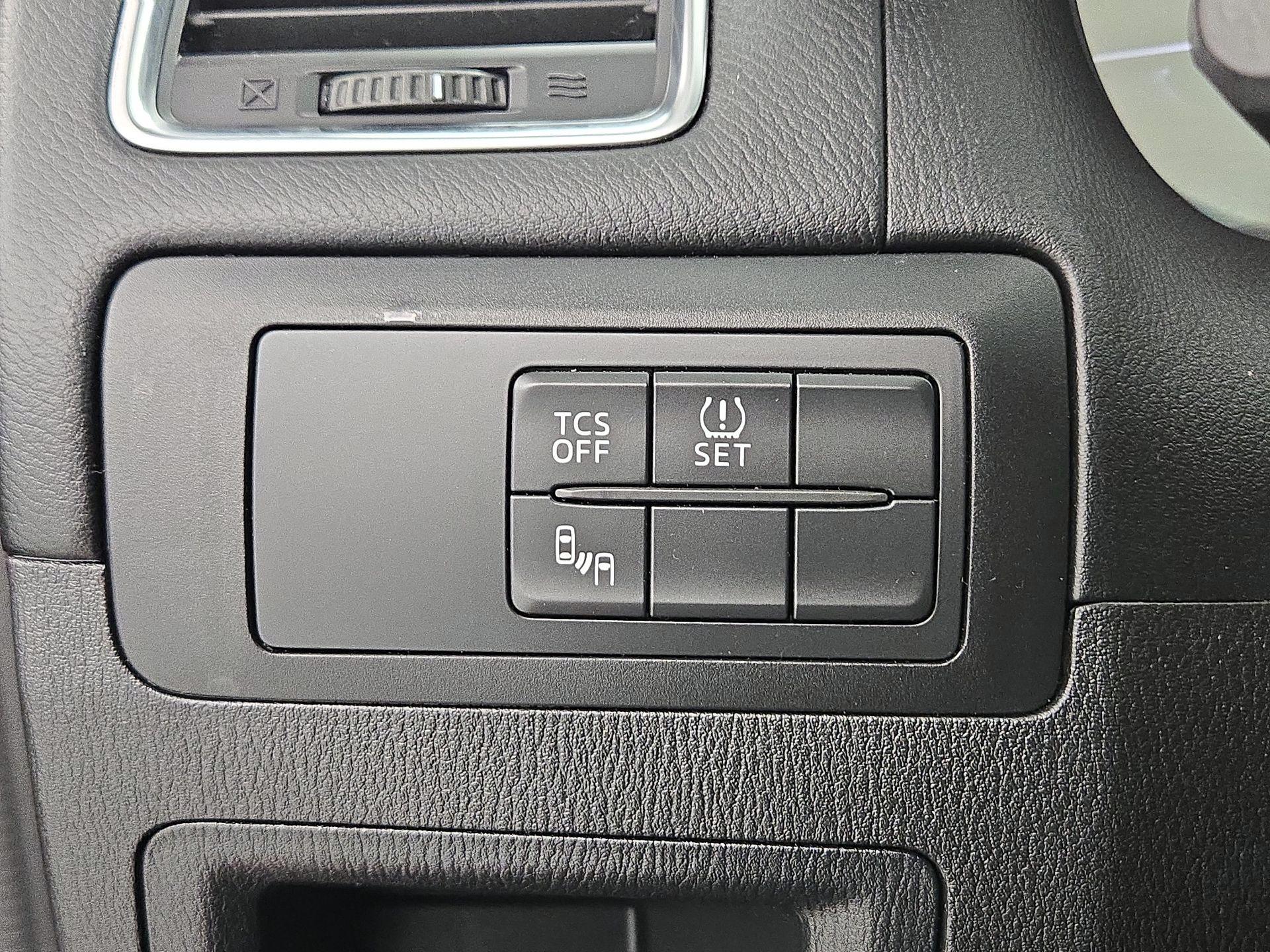 Thumbnail: 2016 Mazda CX-5 - 13