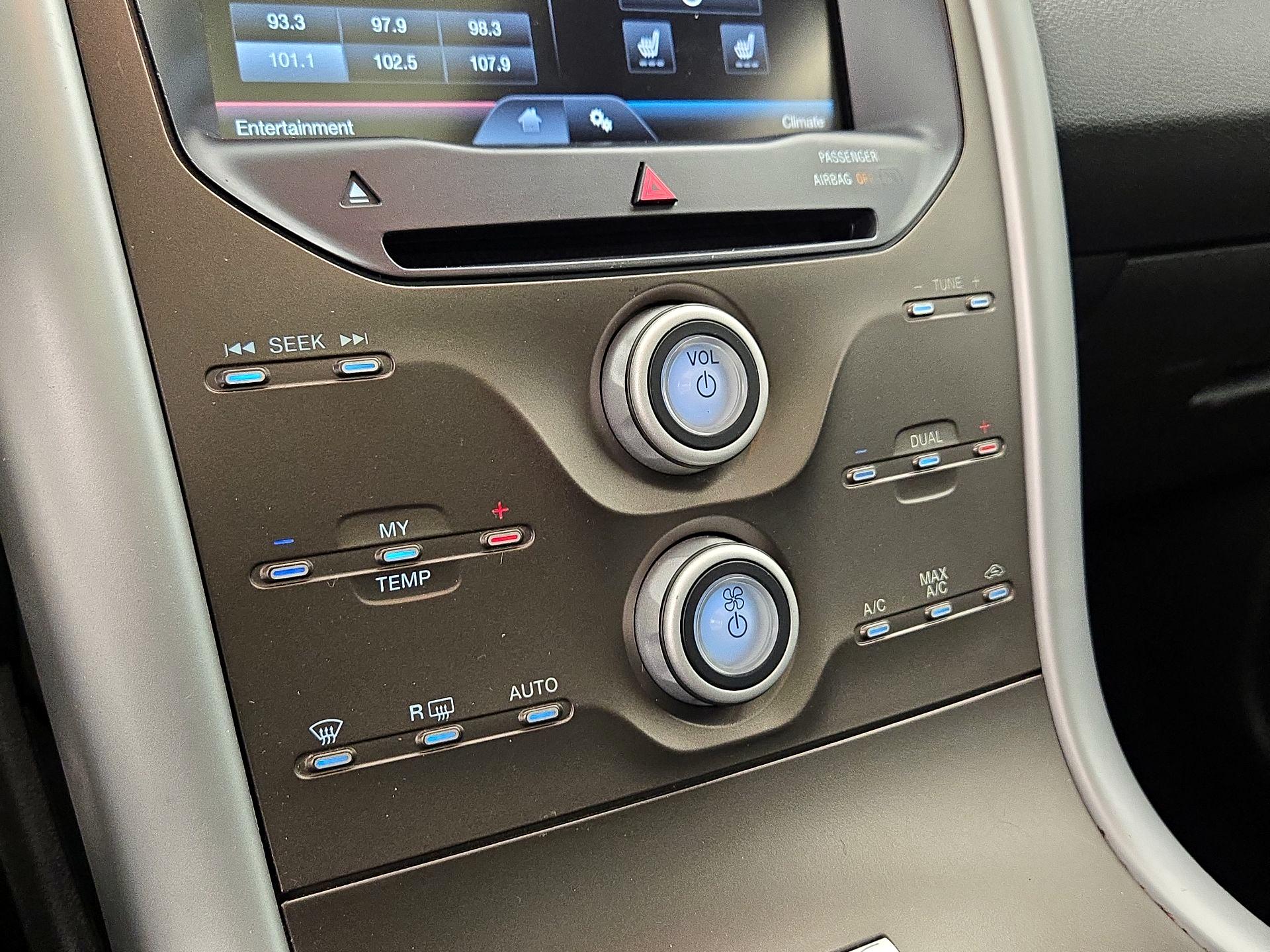 Thumbnail: 2014 Ford Edge - 15