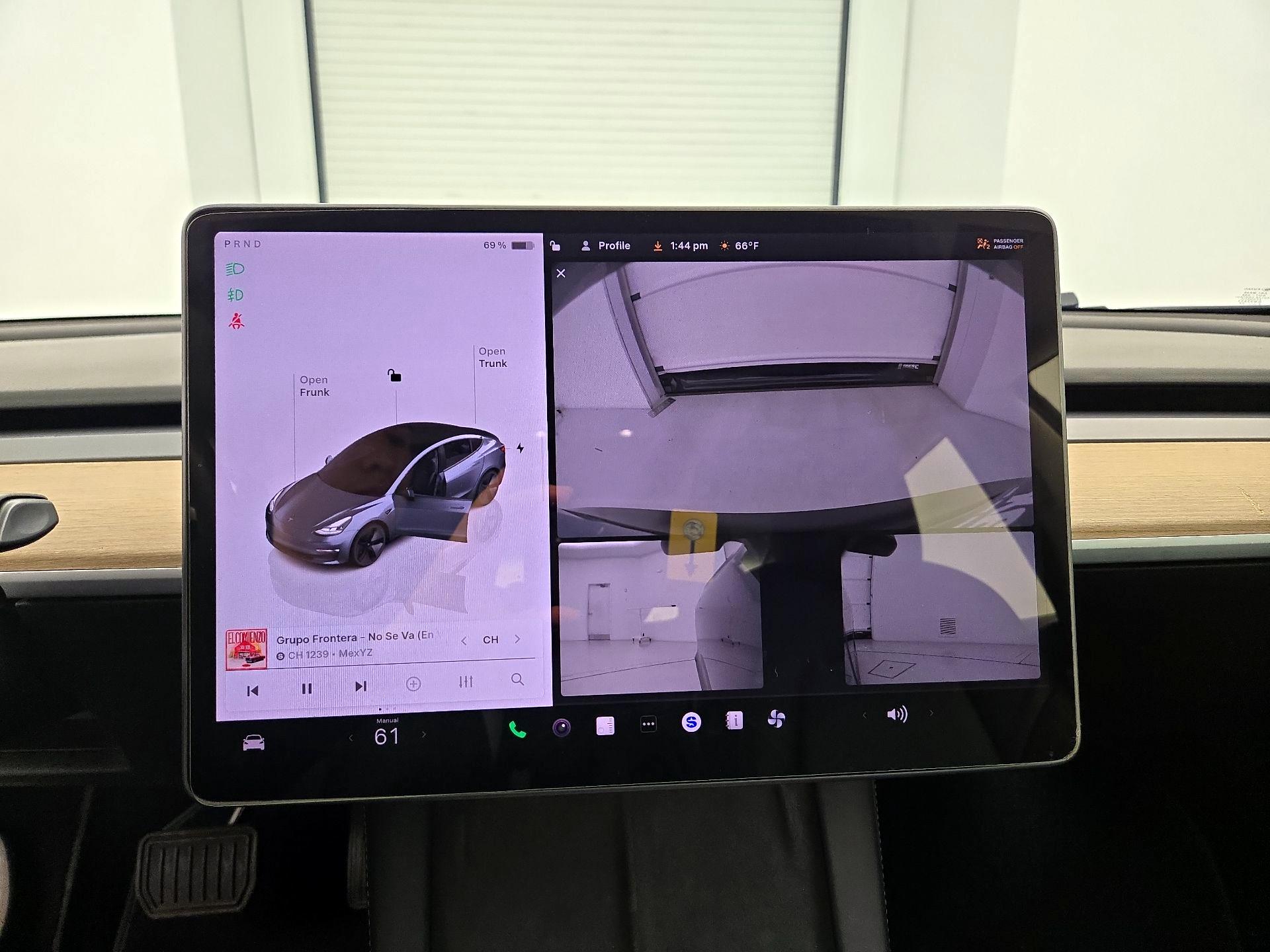 Thumbnail: 2022 Tesla Model 3 - 14