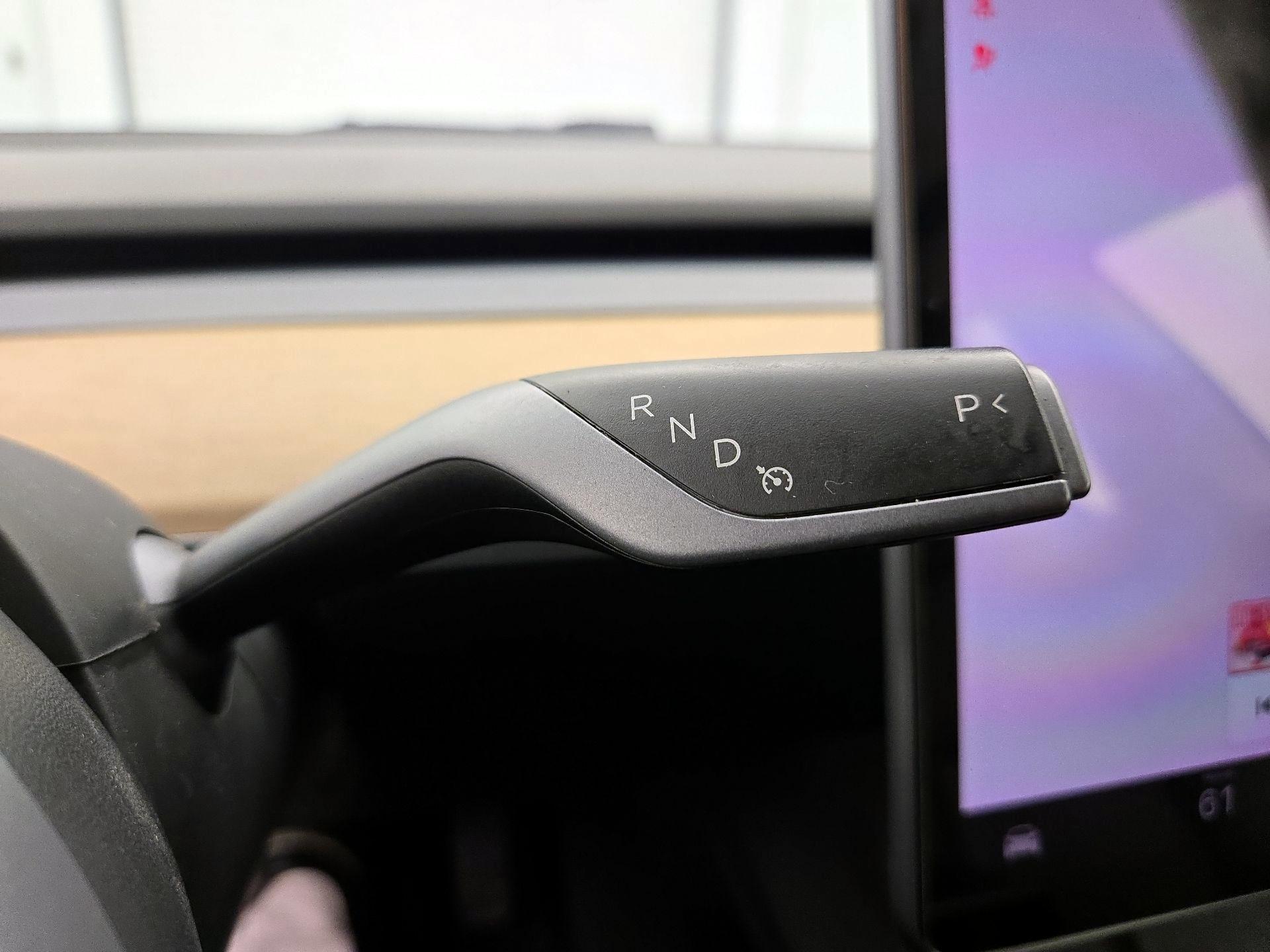 Thumbnail: 2022 Tesla Model 3 - 17