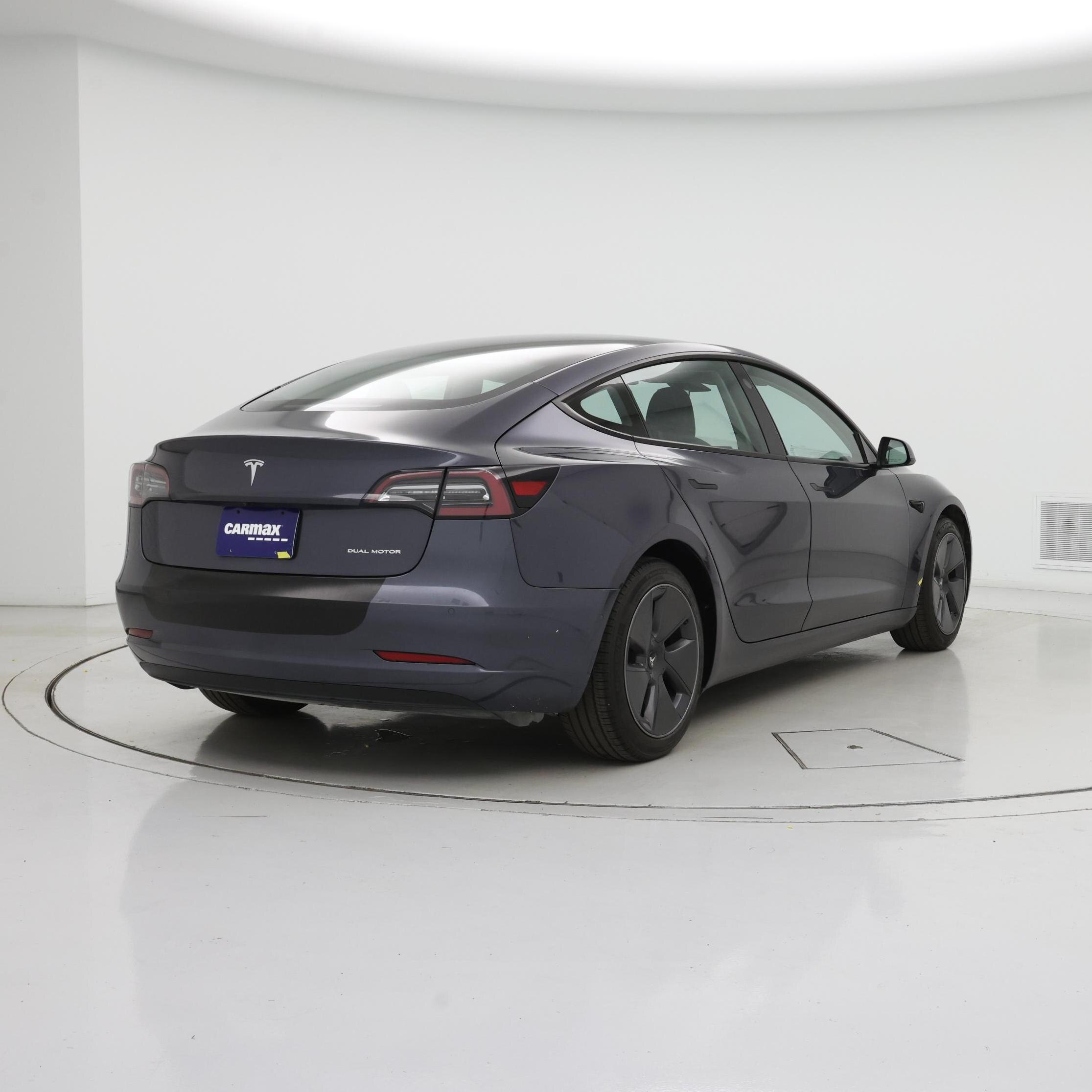 Thumbnail: 2022 Tesla Model 3 - 8