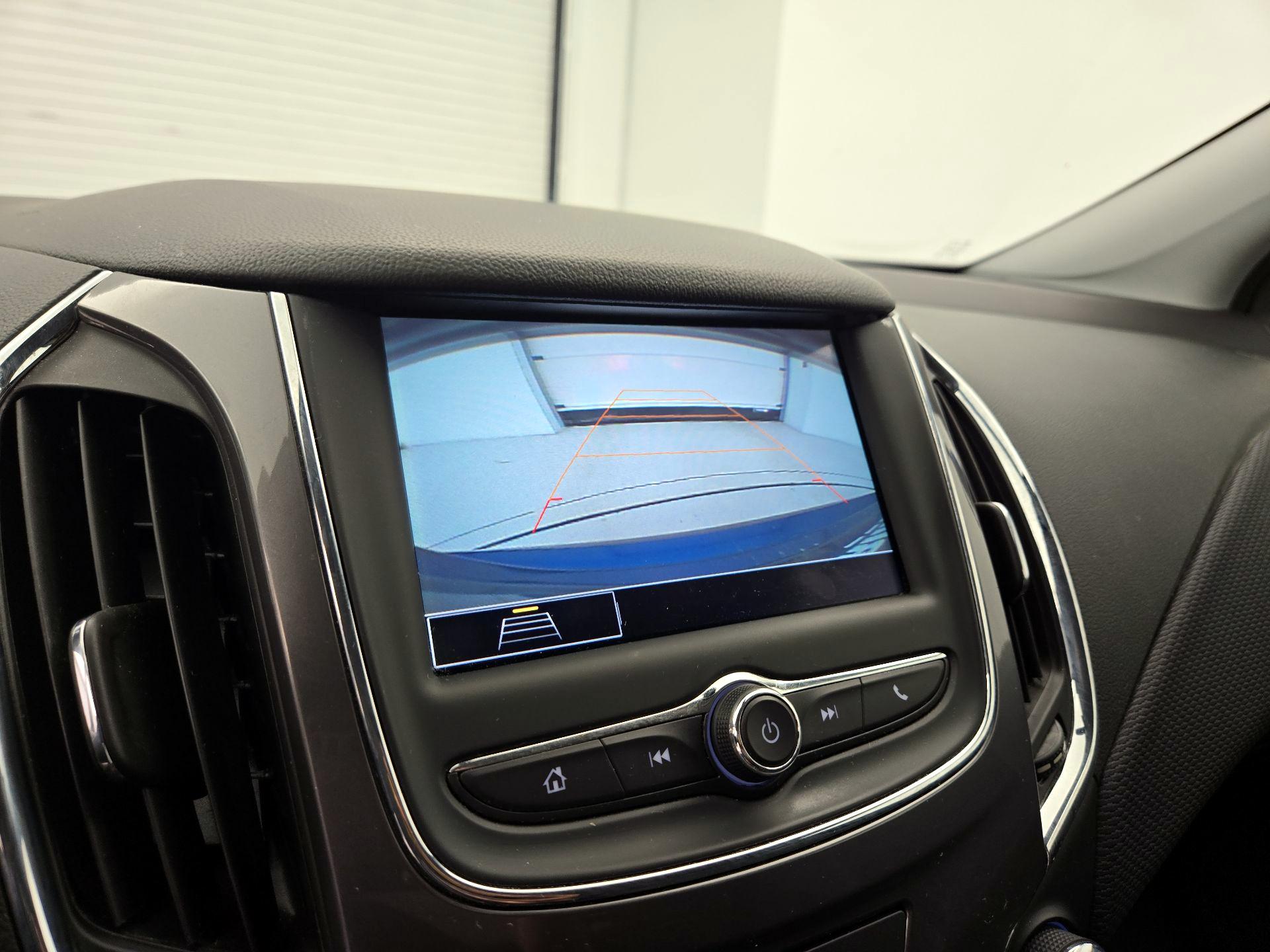 Thumbnail: 2019 Chevrolet Cruze - 14