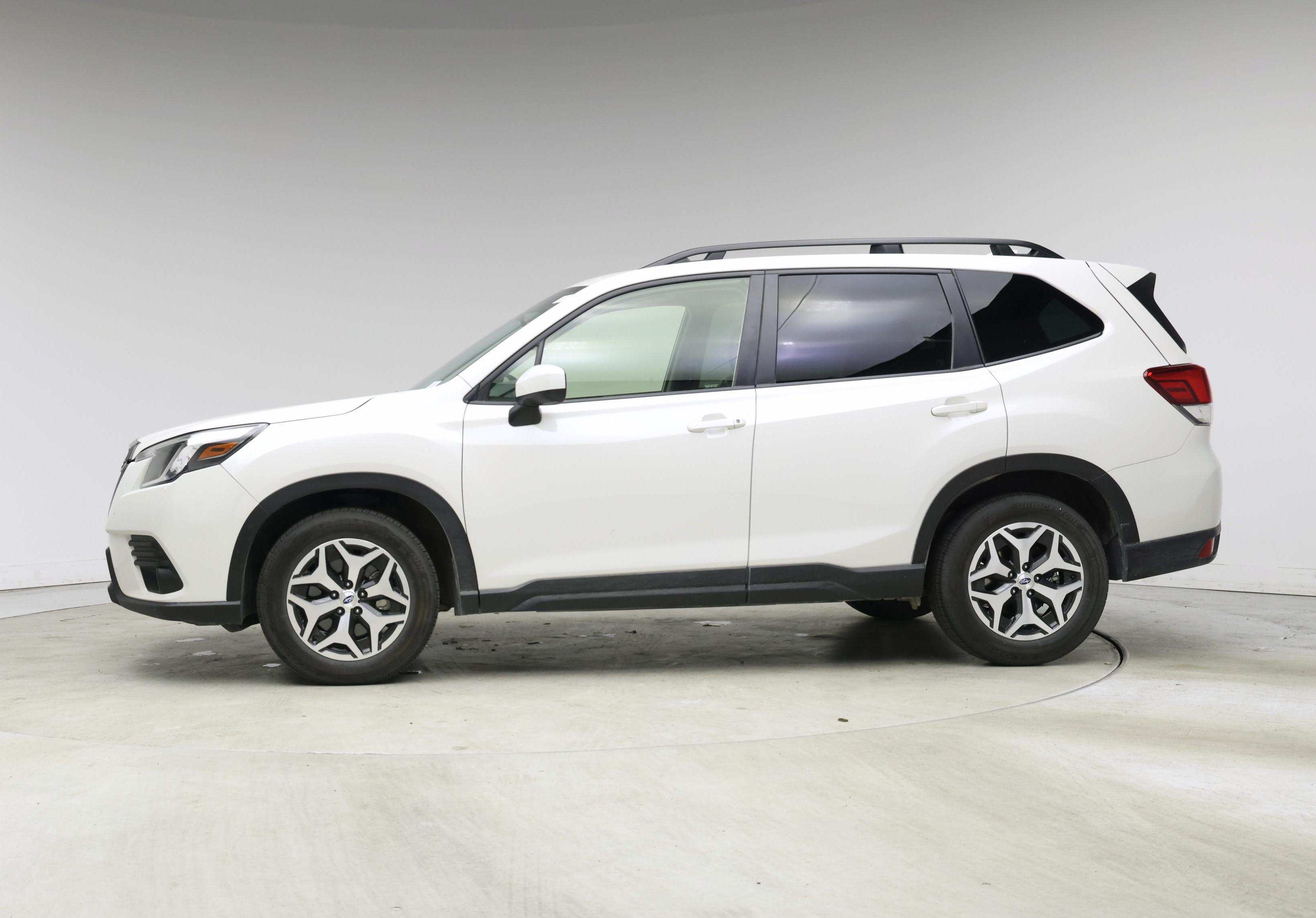 Thumbnail: 2023 Subaru Forester - 3