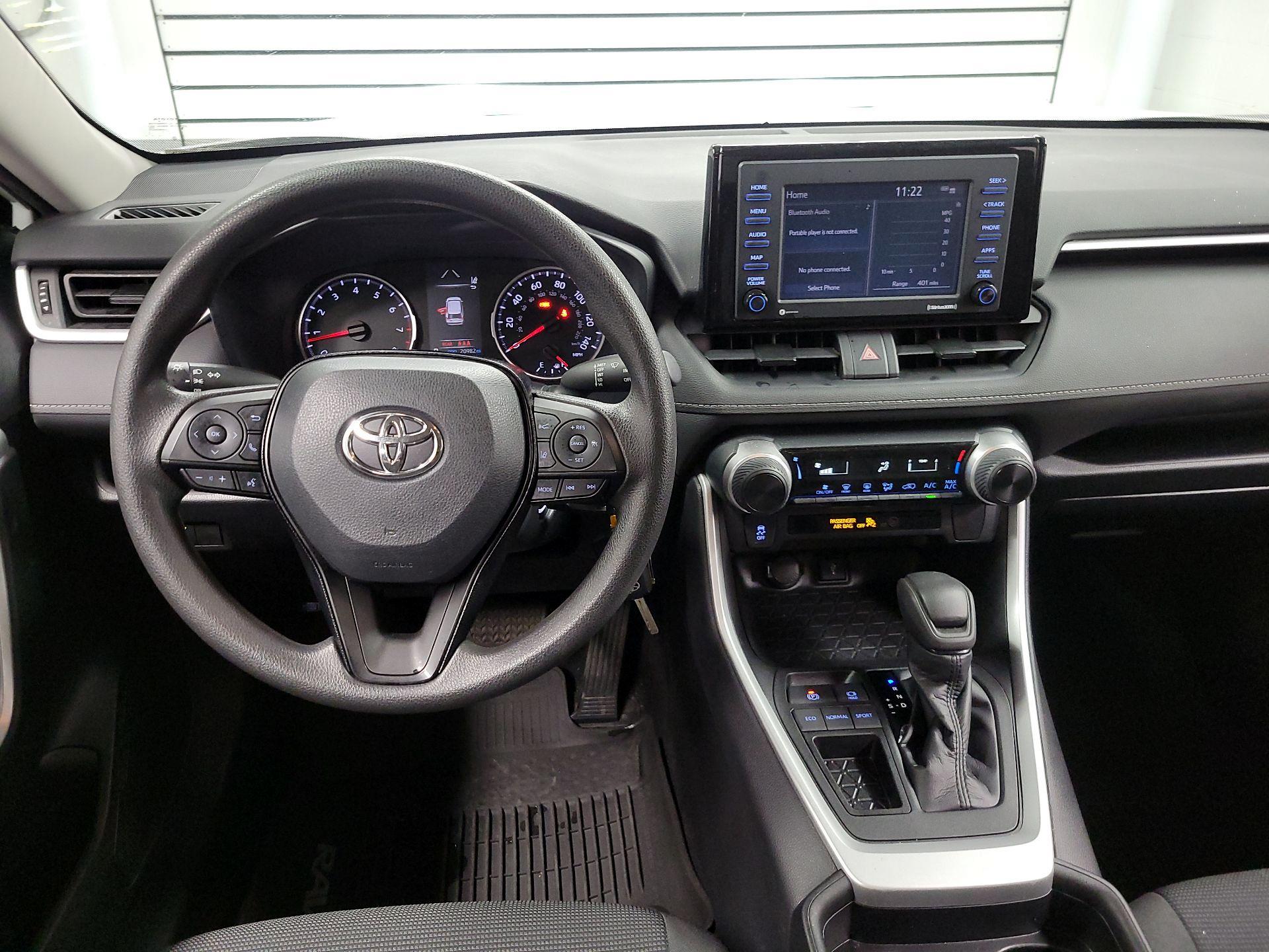 Thumbnail: 2021 Toyota RAV4 - 9