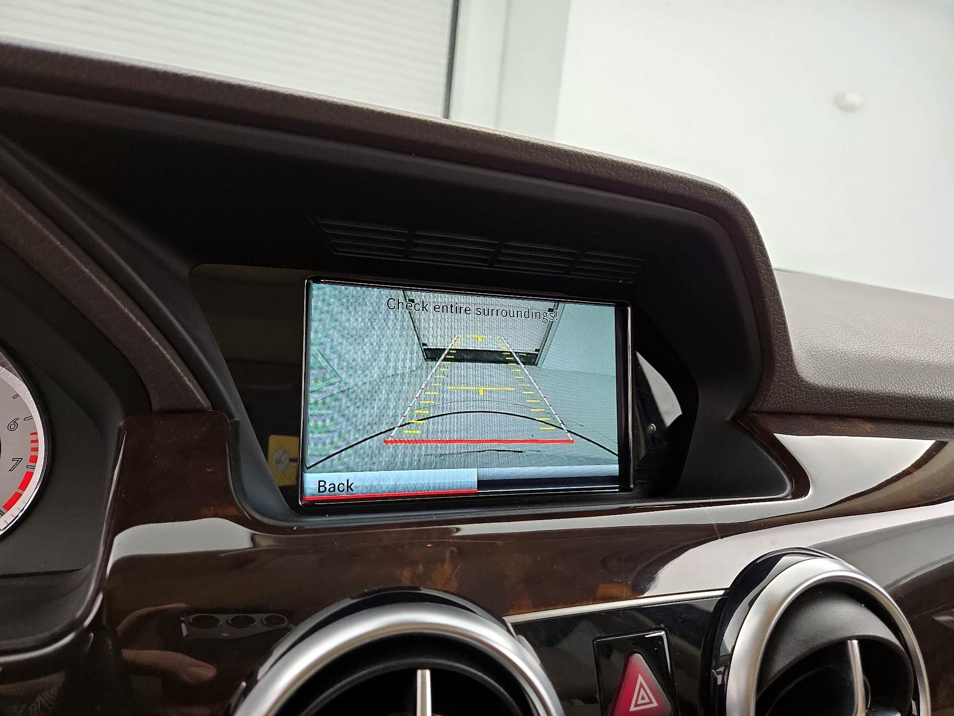 Thumbnail: 2015 Mercedes-Benz GLK - 15