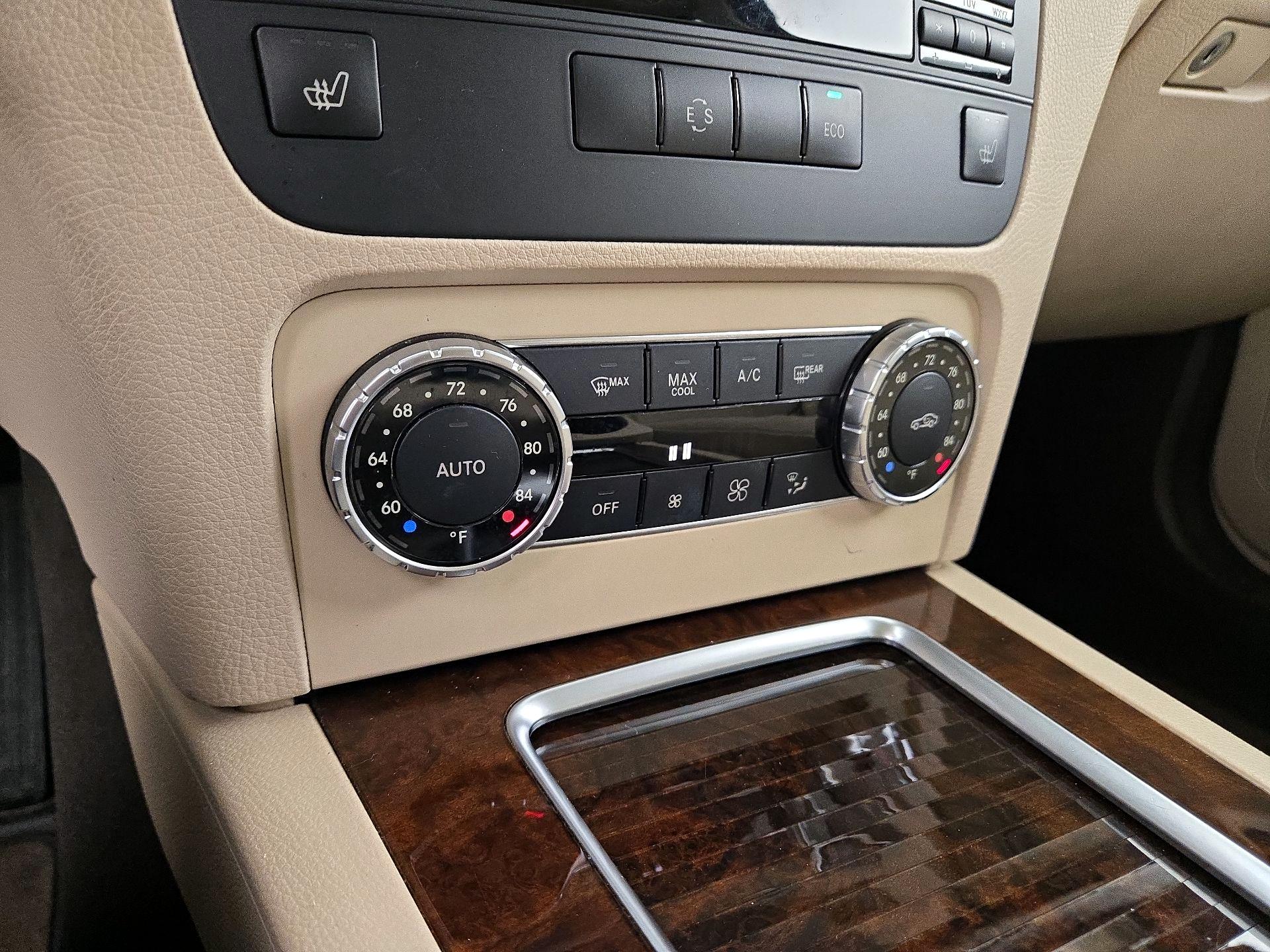 Thumbnail: 2015 Mercedes-Benz GLK - 17