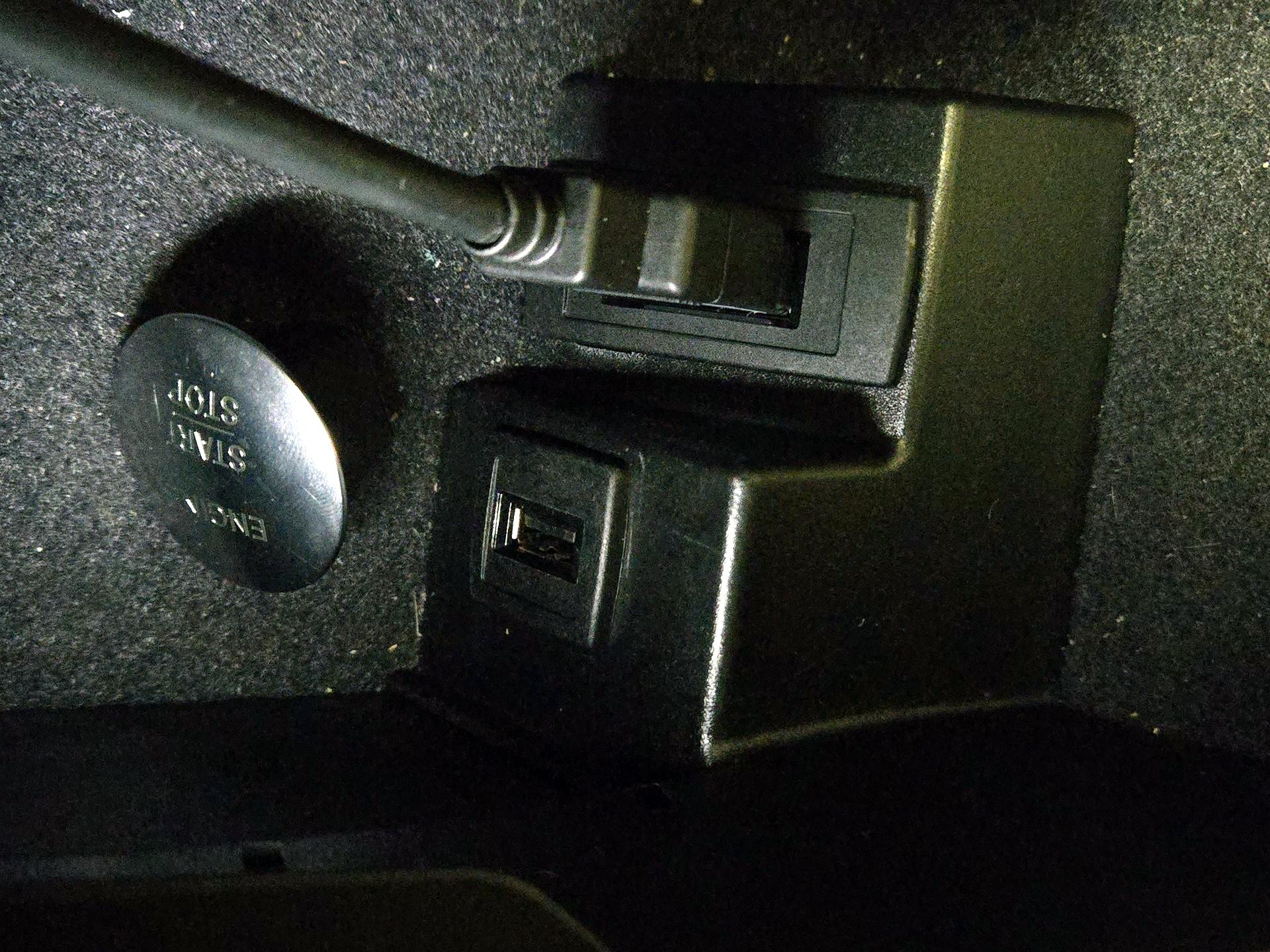 Thumbnail: 2015 Mercedes-Benz GLK - 19