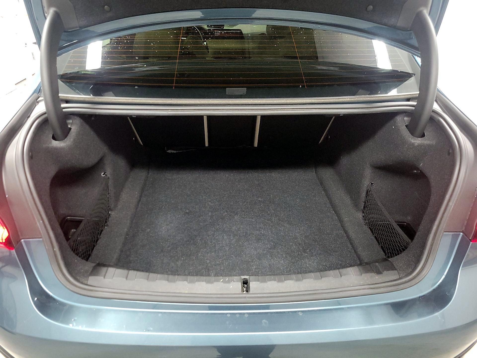 Thumbnail: 2020 BMW 3 Series - 18