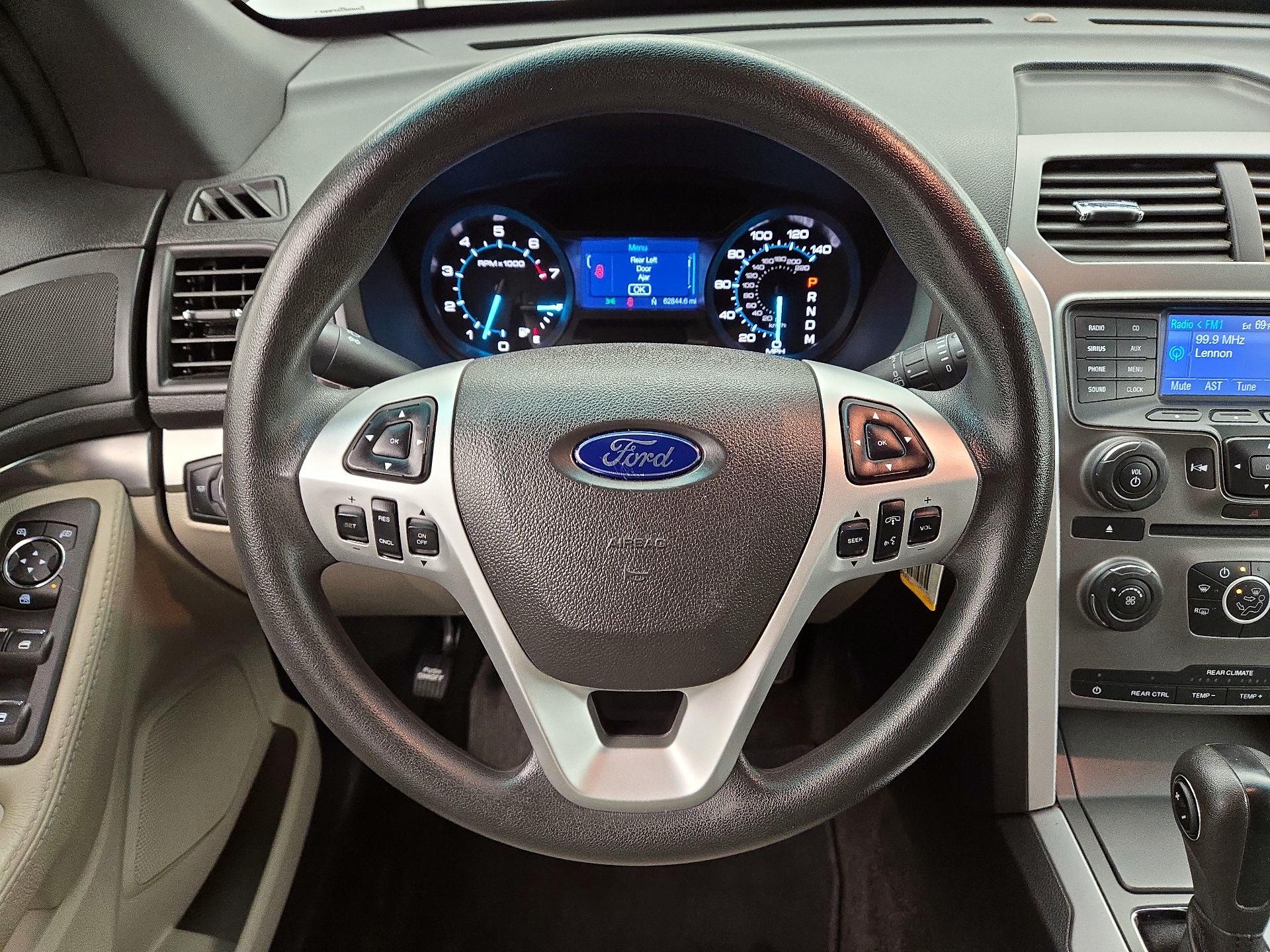 Thumbnail: 2014 Ford Explorer - 10