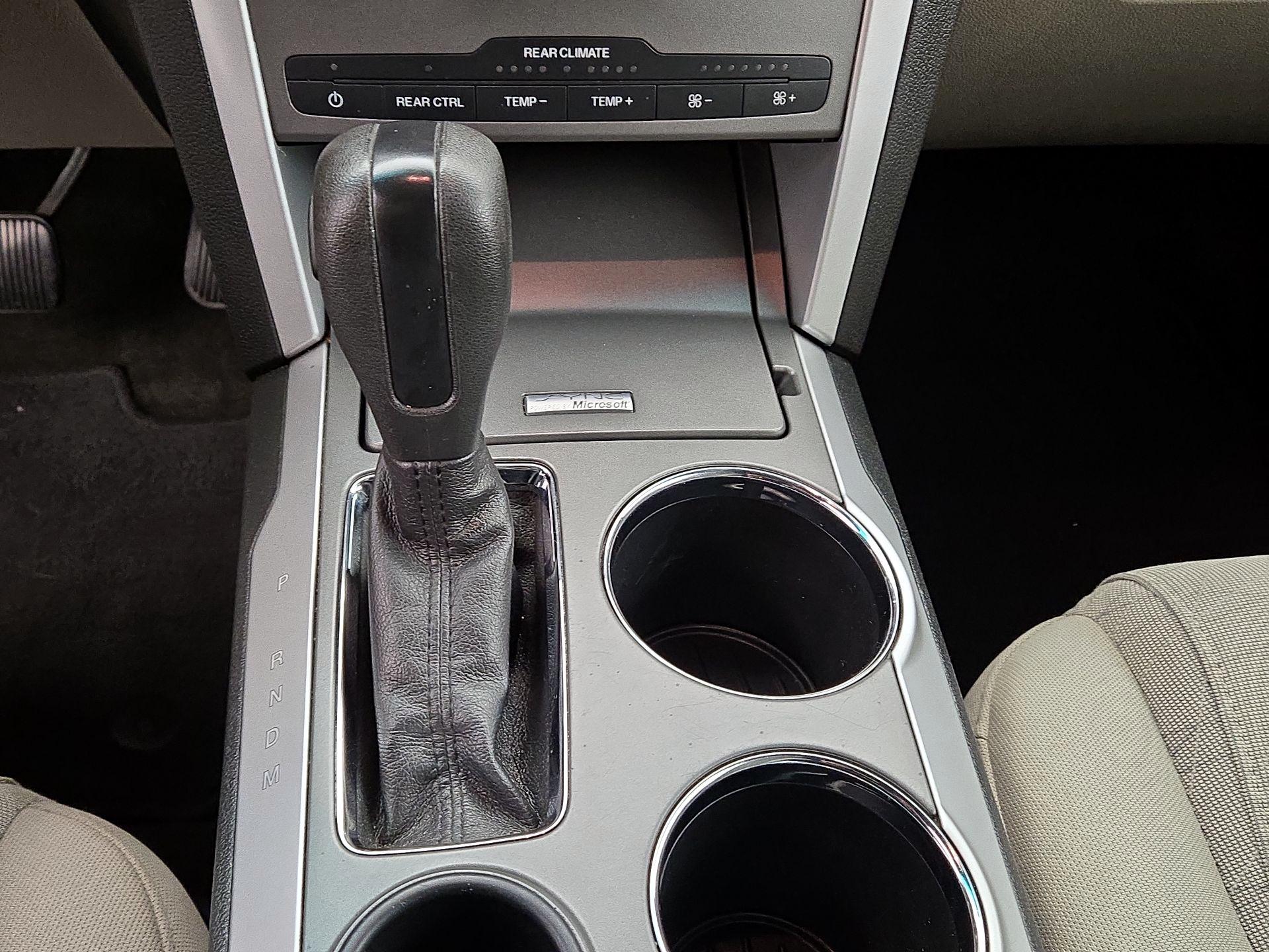 Thumbnail: 2014 Ford Explorer - 16