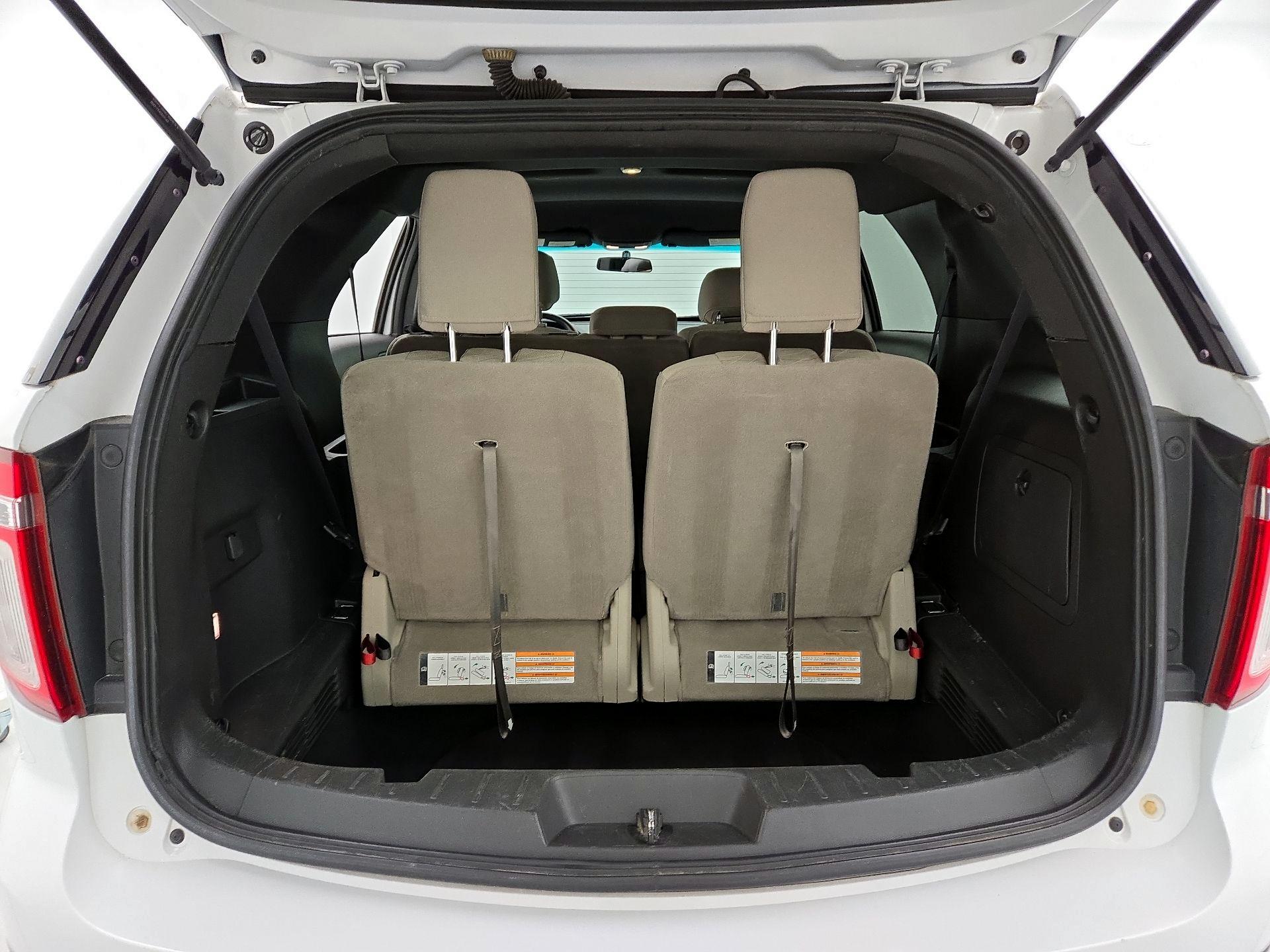 Thumbnail: 2014 Ford Explorer - 20