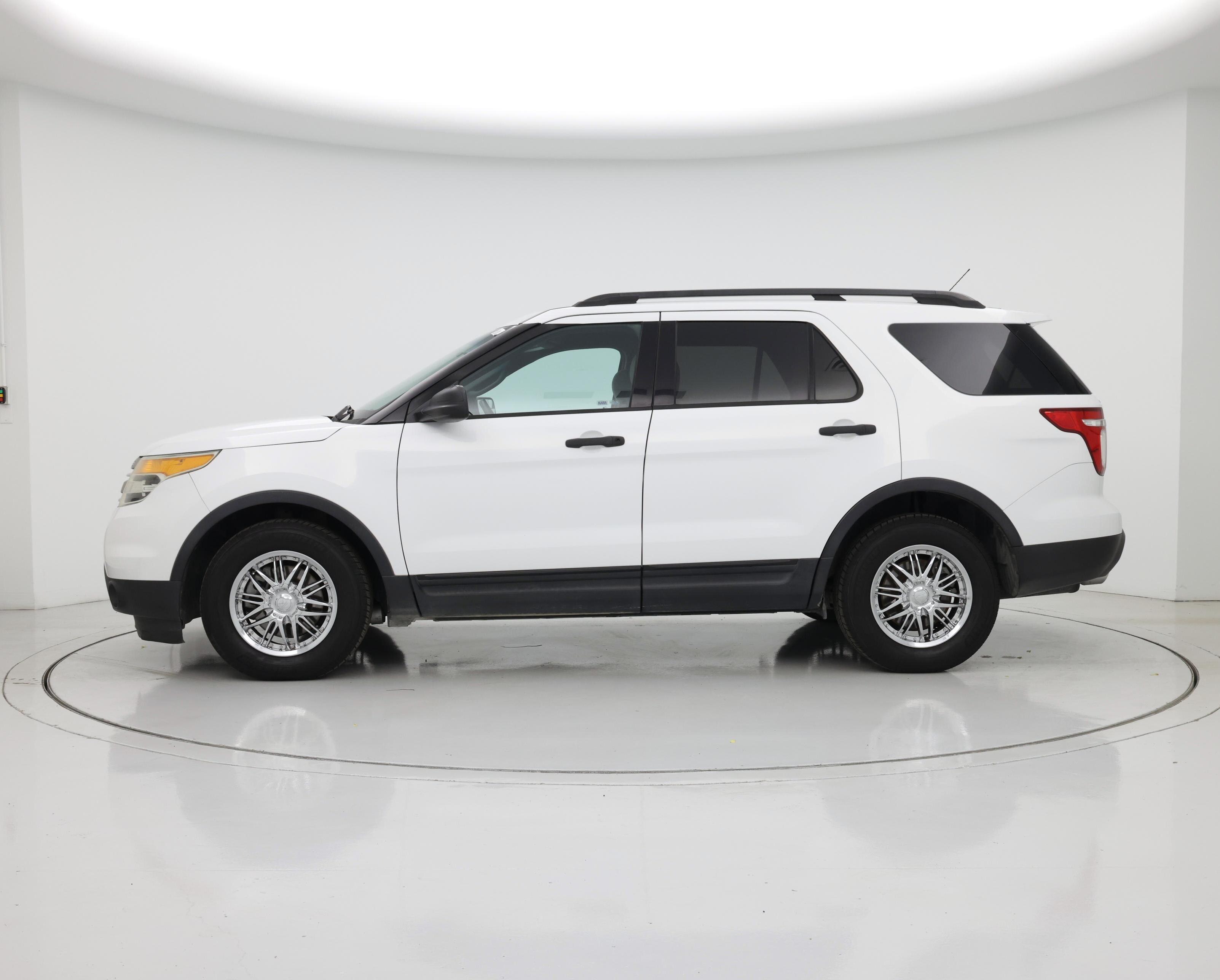 Thumbnail: 2014 Ford Explorer - 3