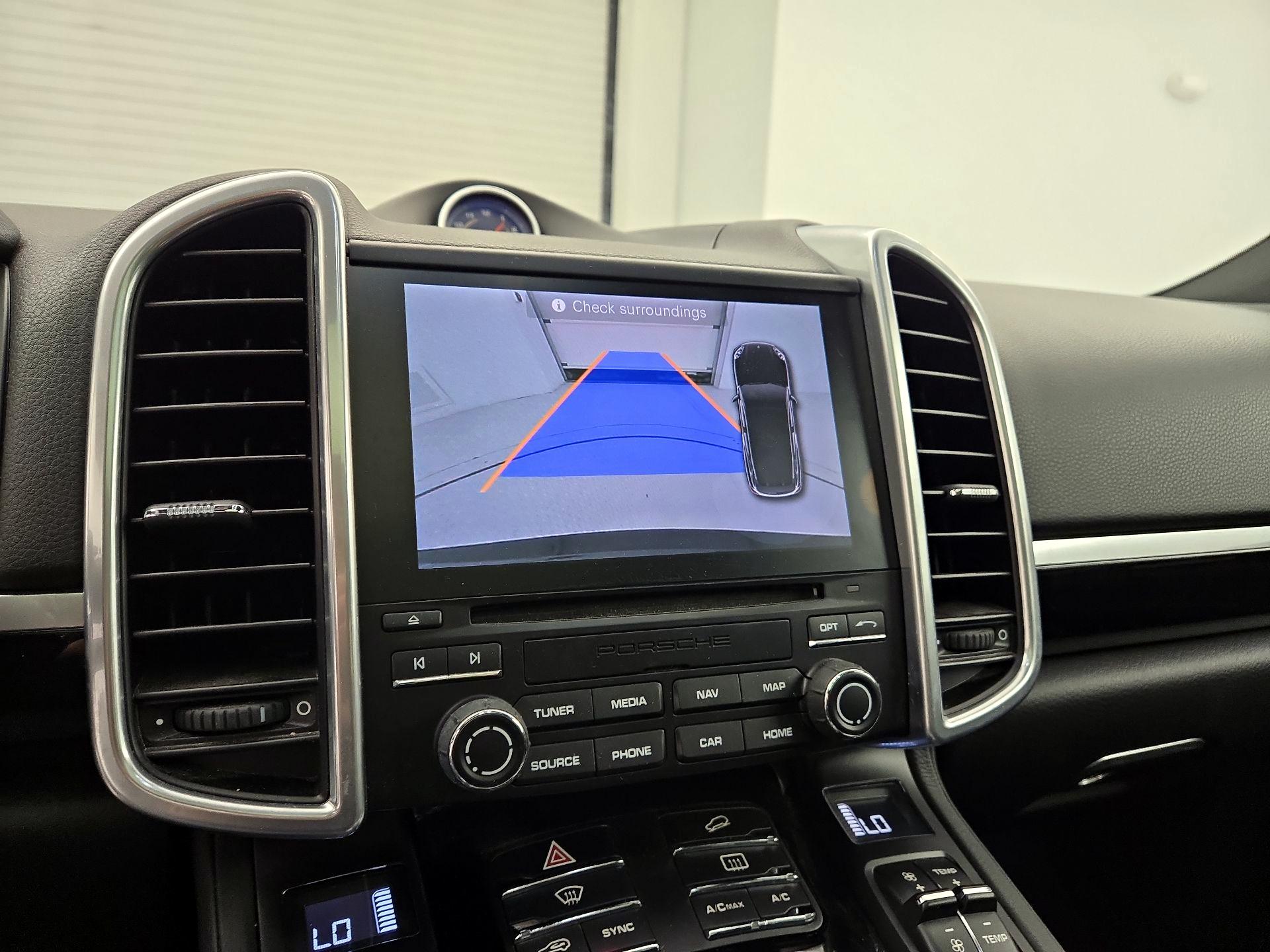 Thumbnail: 2017 Porsche Cayenne - 15