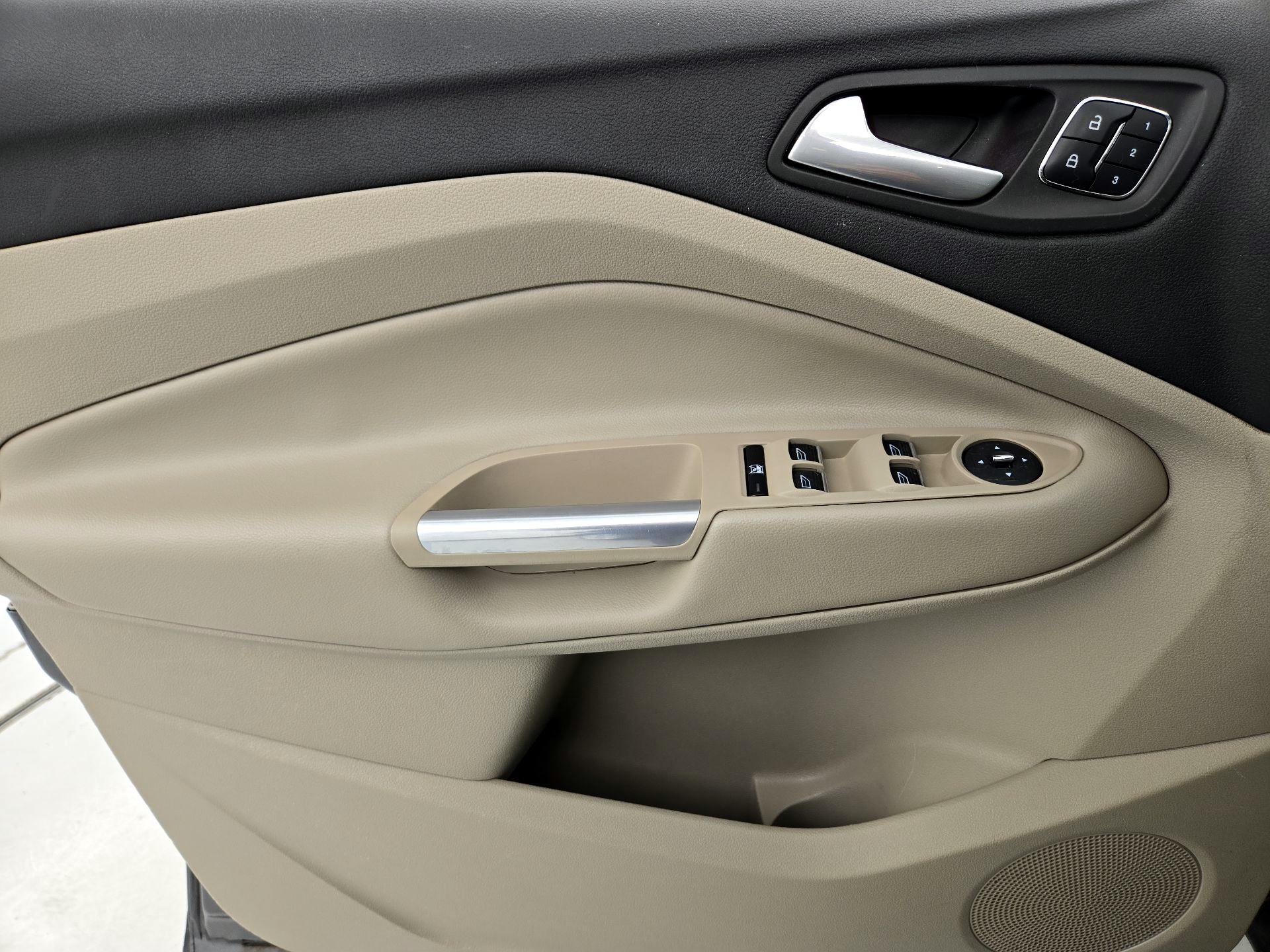 Thumbnail: 2014 Ford Escape - 12