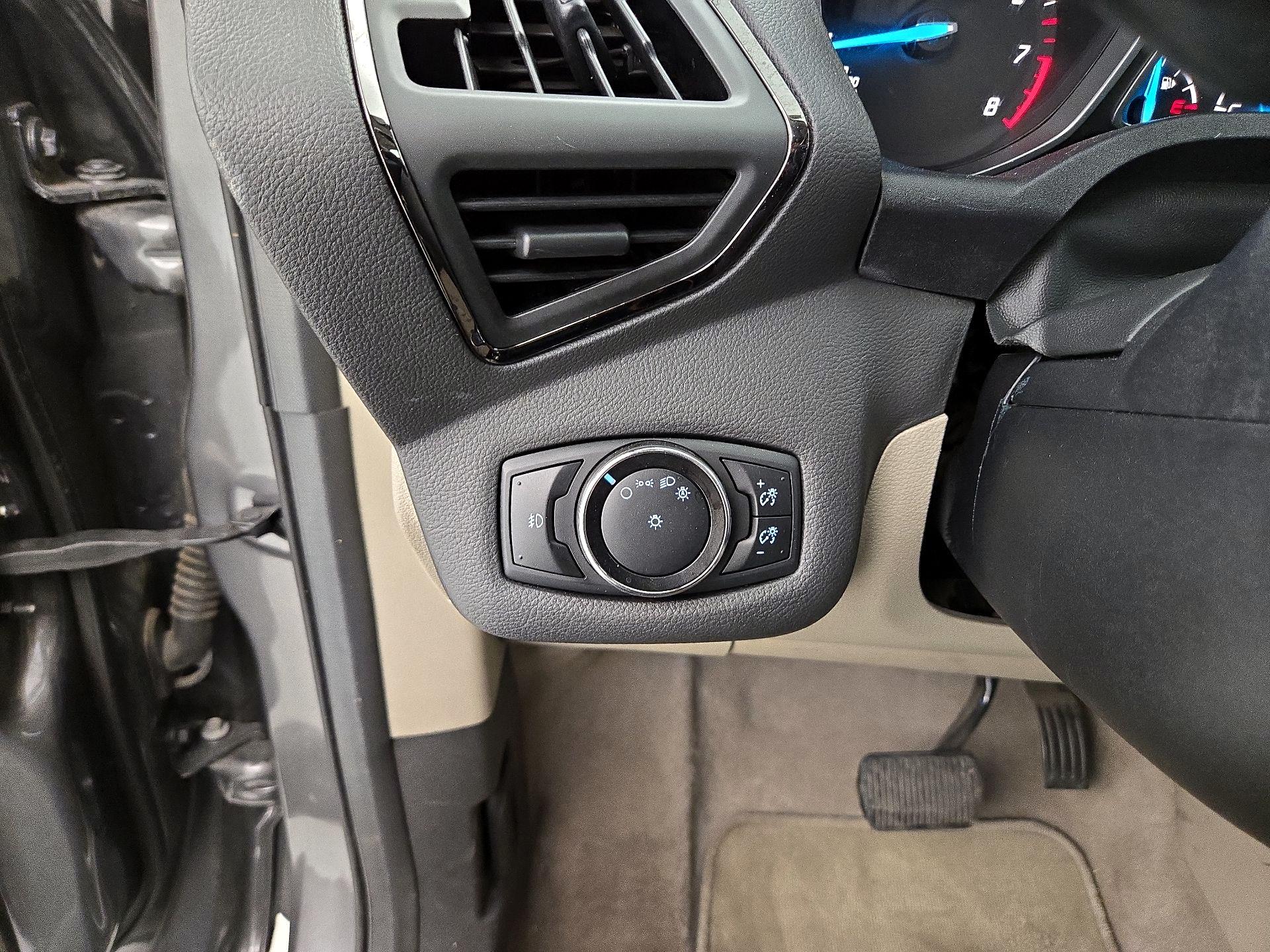 Thumbnail: 2014 Ford Escape - 13