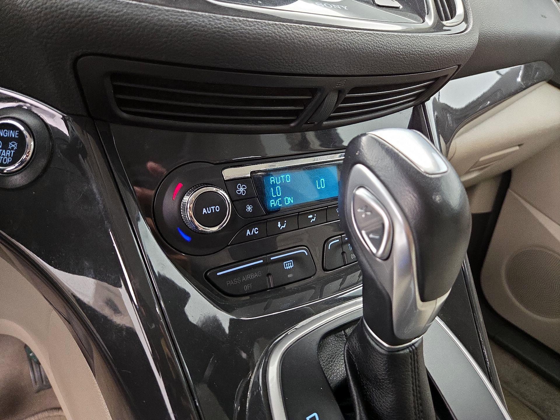 Thumbnail: 2014 Ford Escape - 16