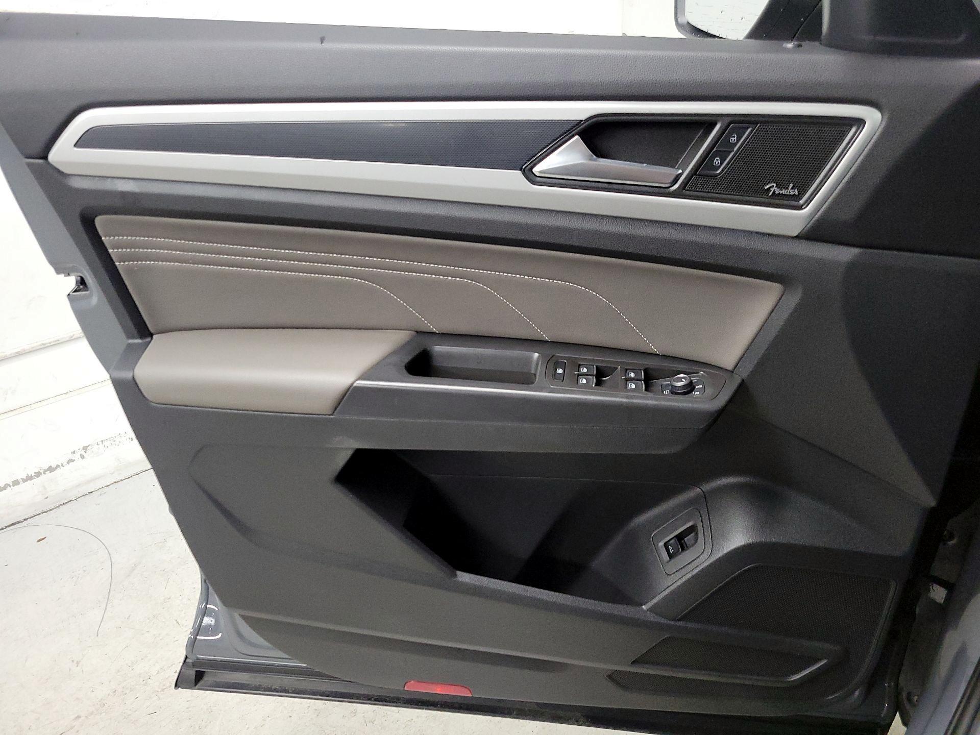 Thumbnail: 2023 Volkswagen Atlas - 12