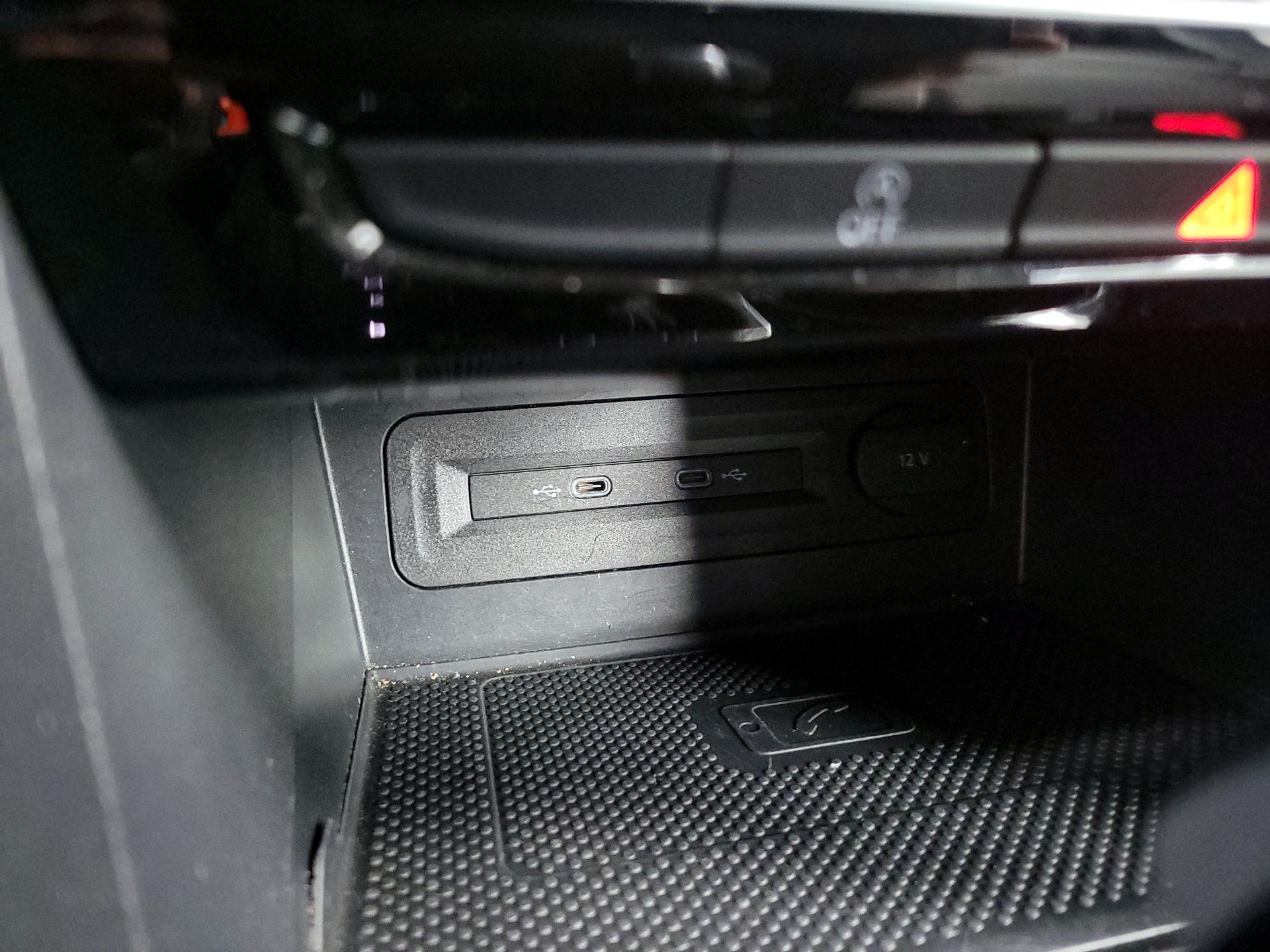 Thumbnail: 2023 Volkswagen Atlas - 19